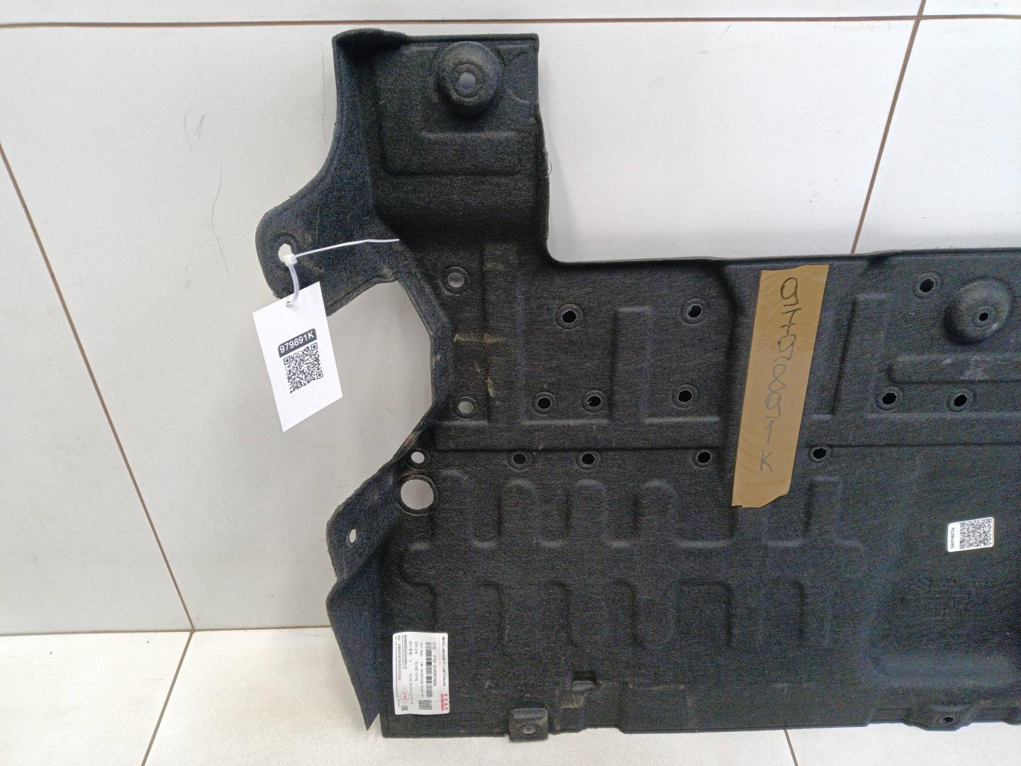 Пыльник двигателя