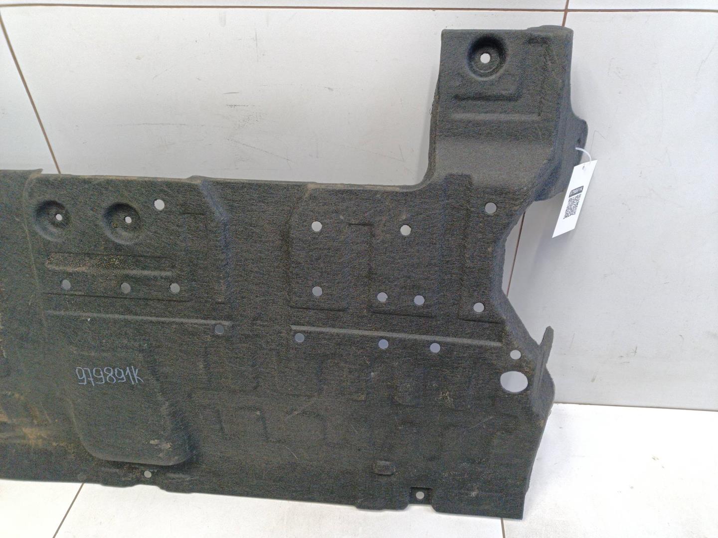 Пыльник двигателя