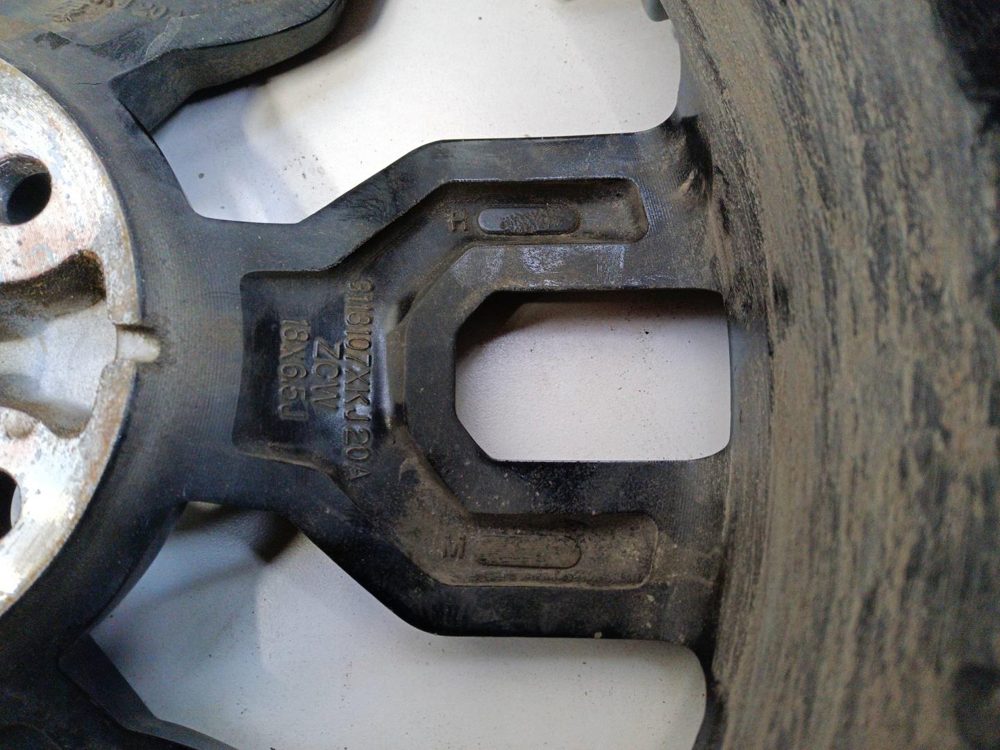 Диск колесный литой легкий сплав