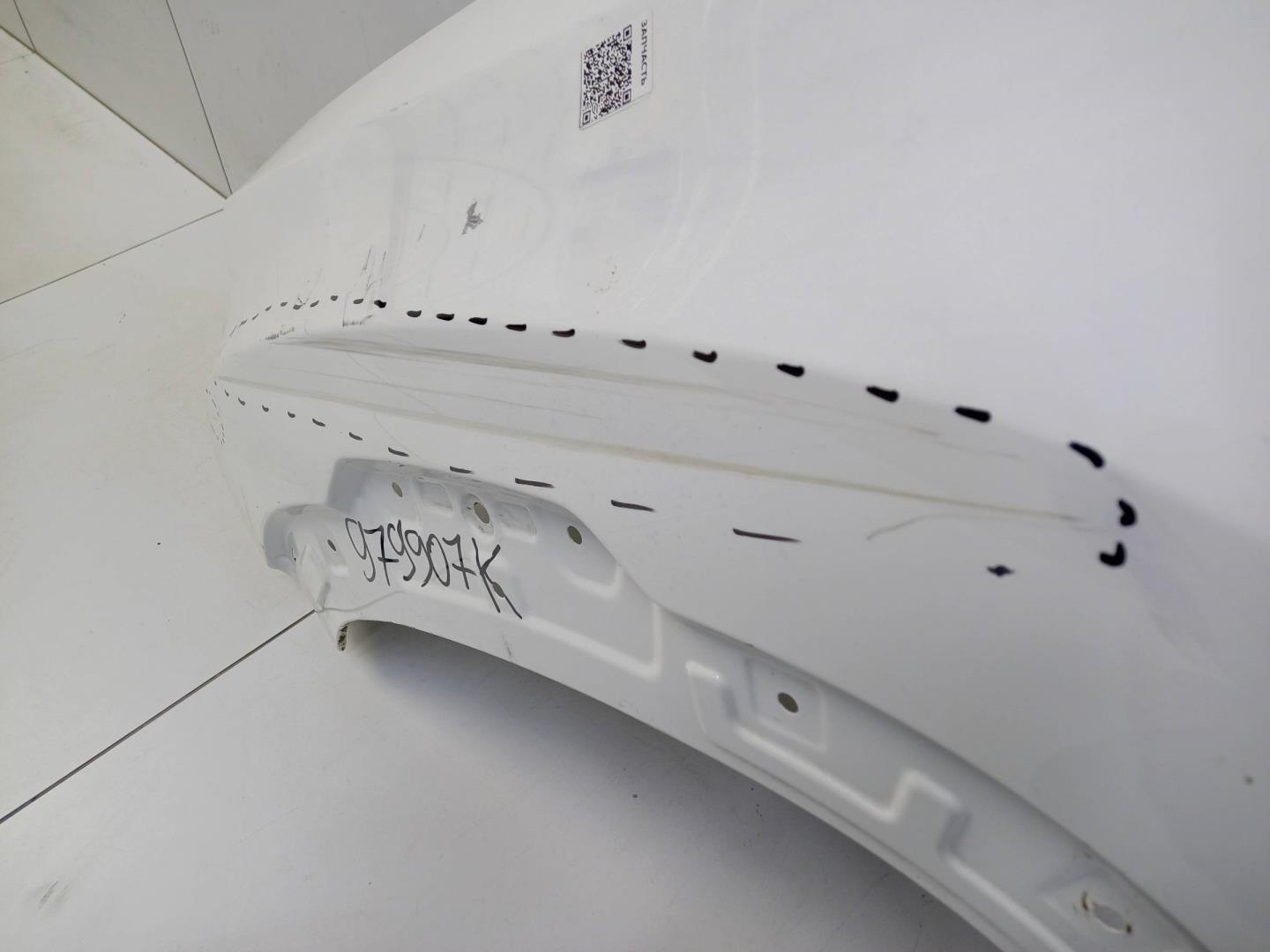 Крыло переднее левое