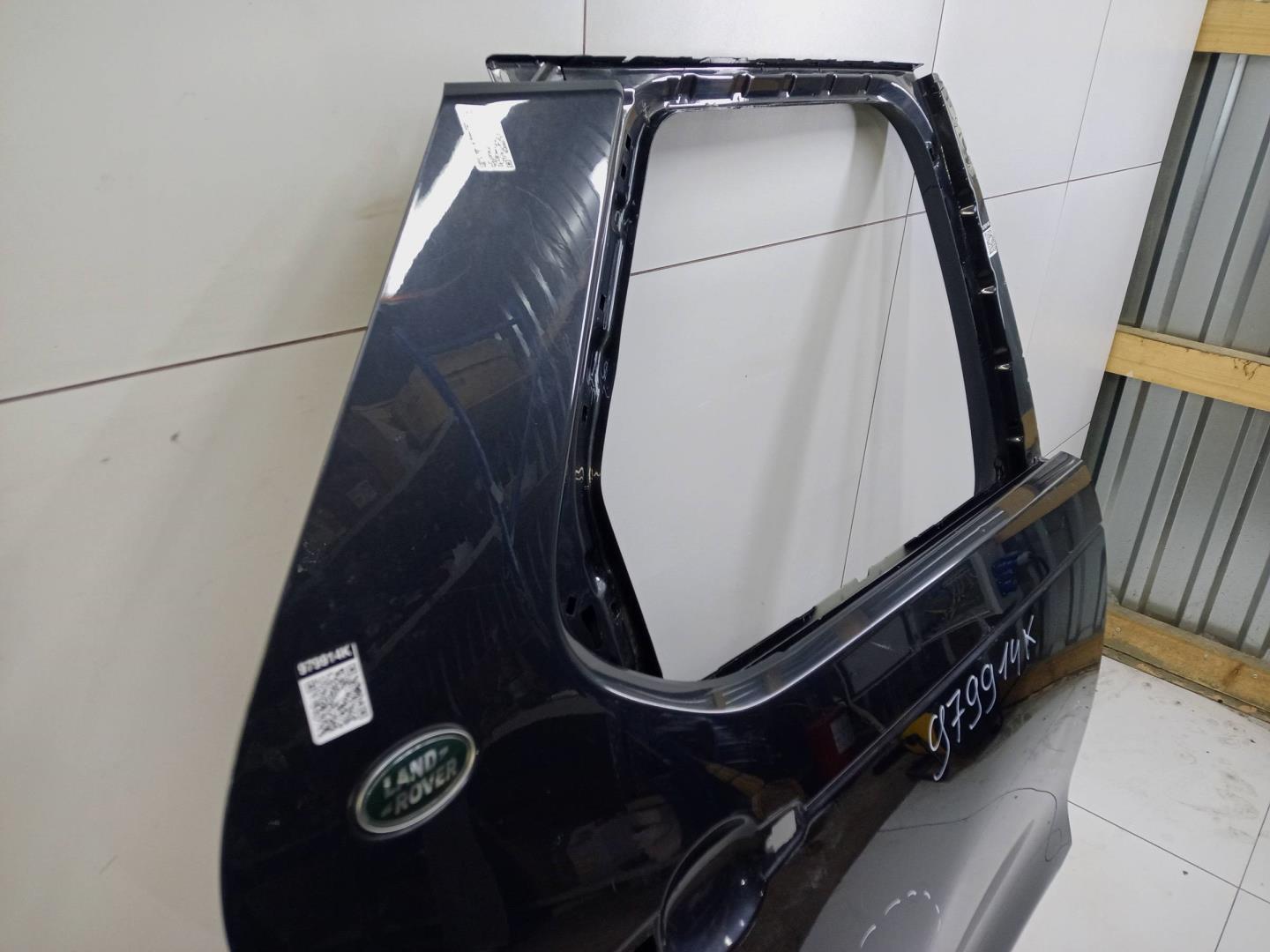 Дверь задняя правая