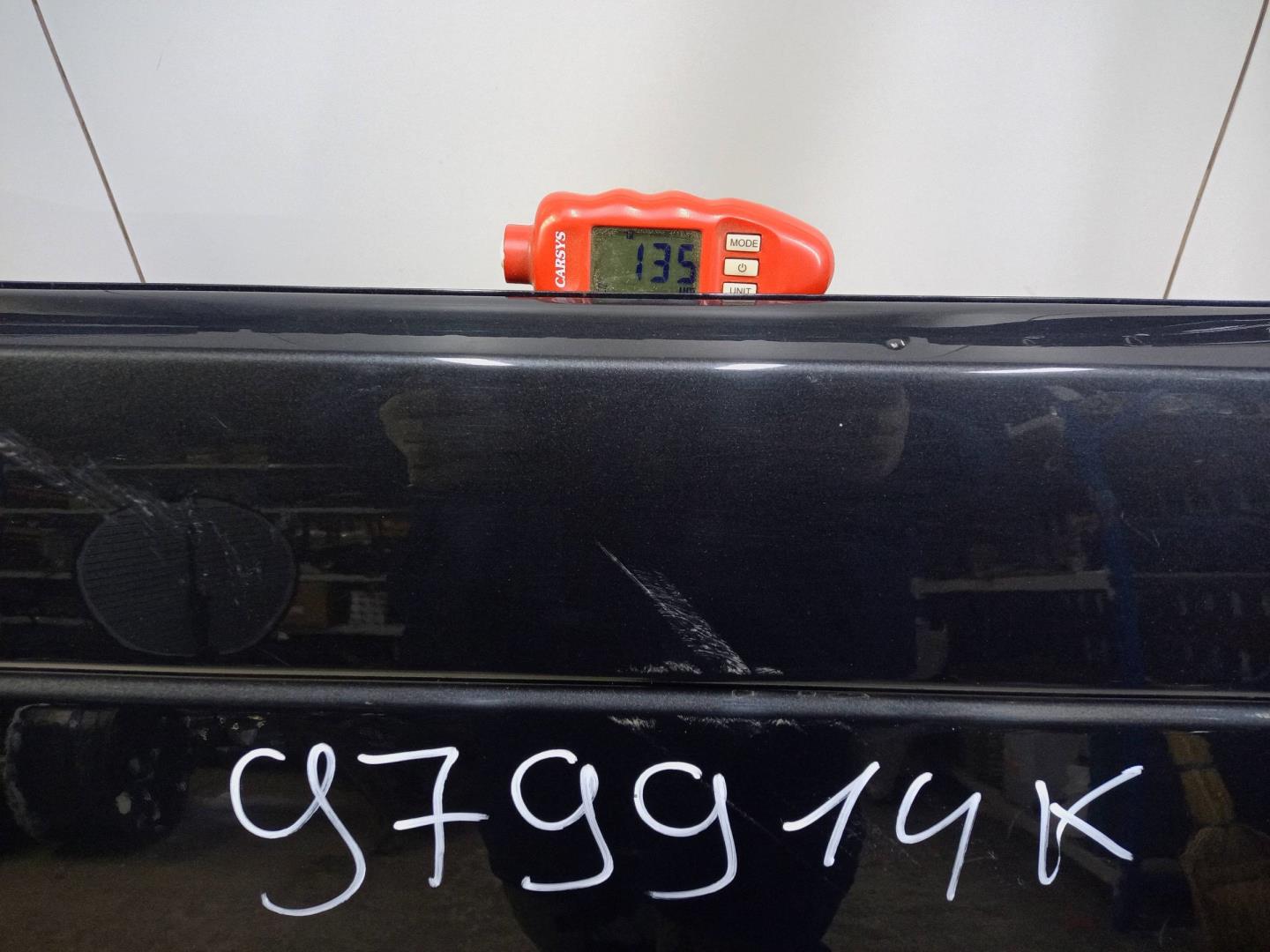 Дверь задняя правая