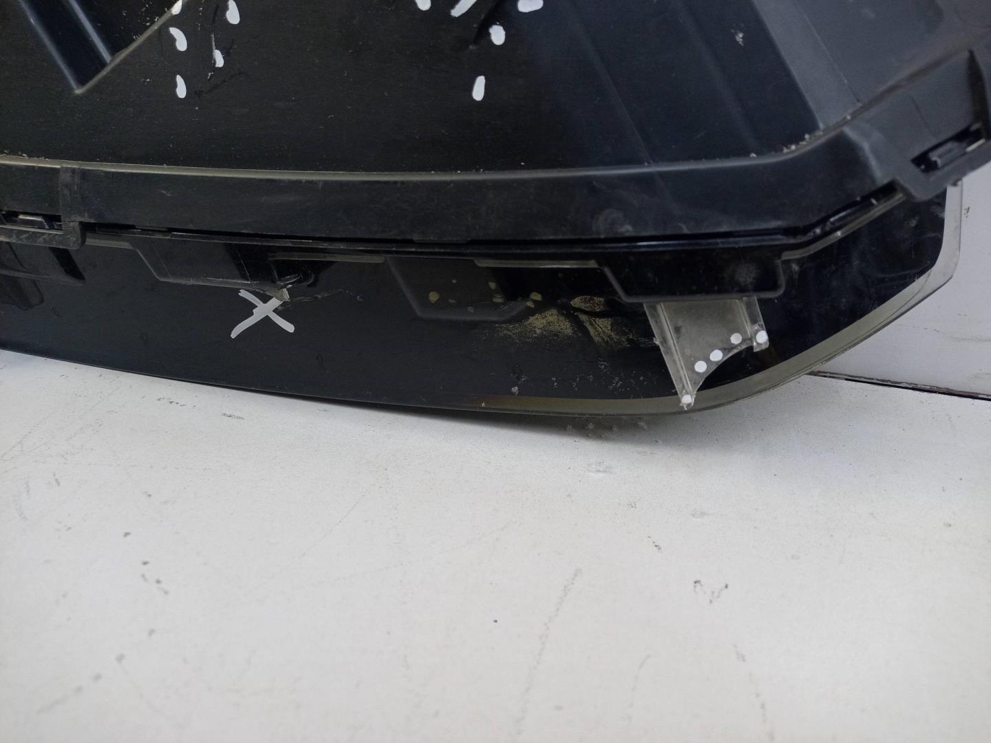 Фара дневного света левая (ходовые огни)