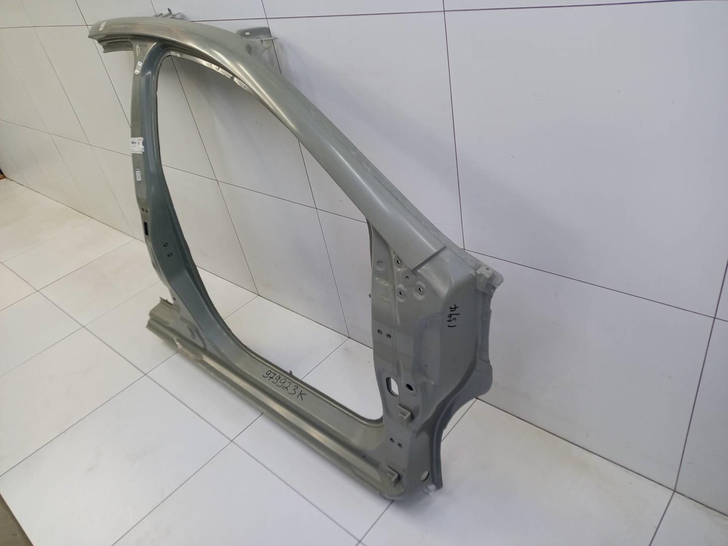 Кузовной элемент