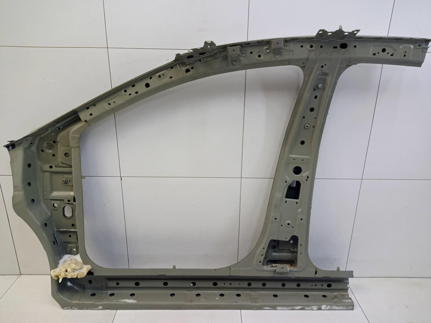 Кузовной элемент