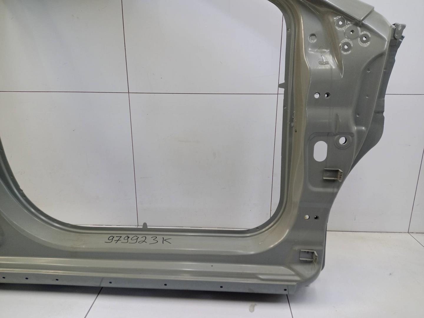 Кузовной элемент