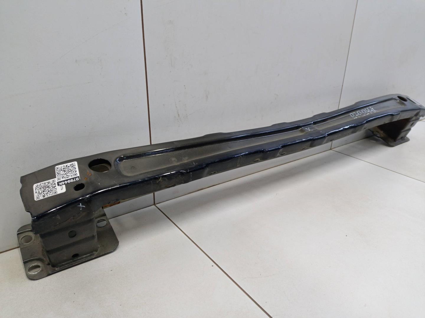 Усилитель заднего бампера