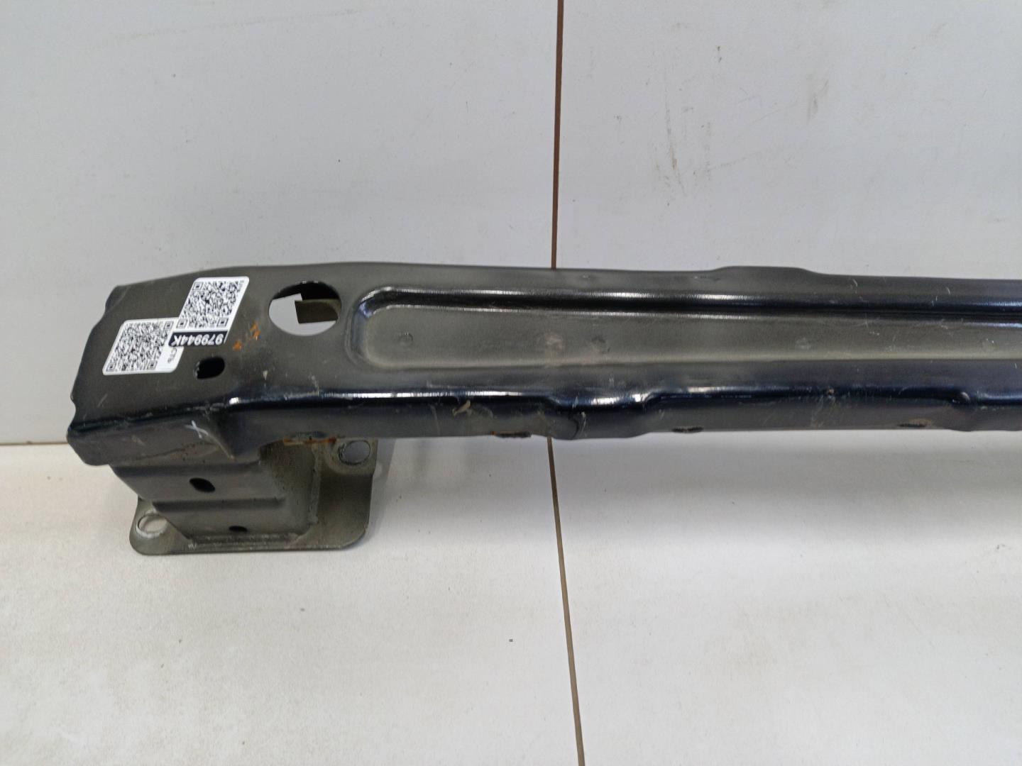 Усилитель заднего бампера