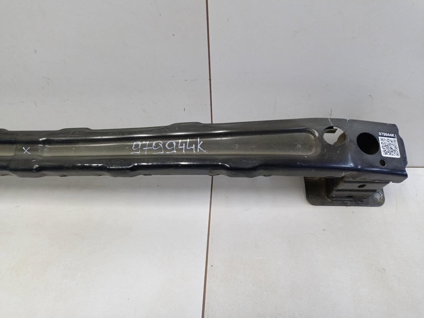 Усилитель заднего бампера