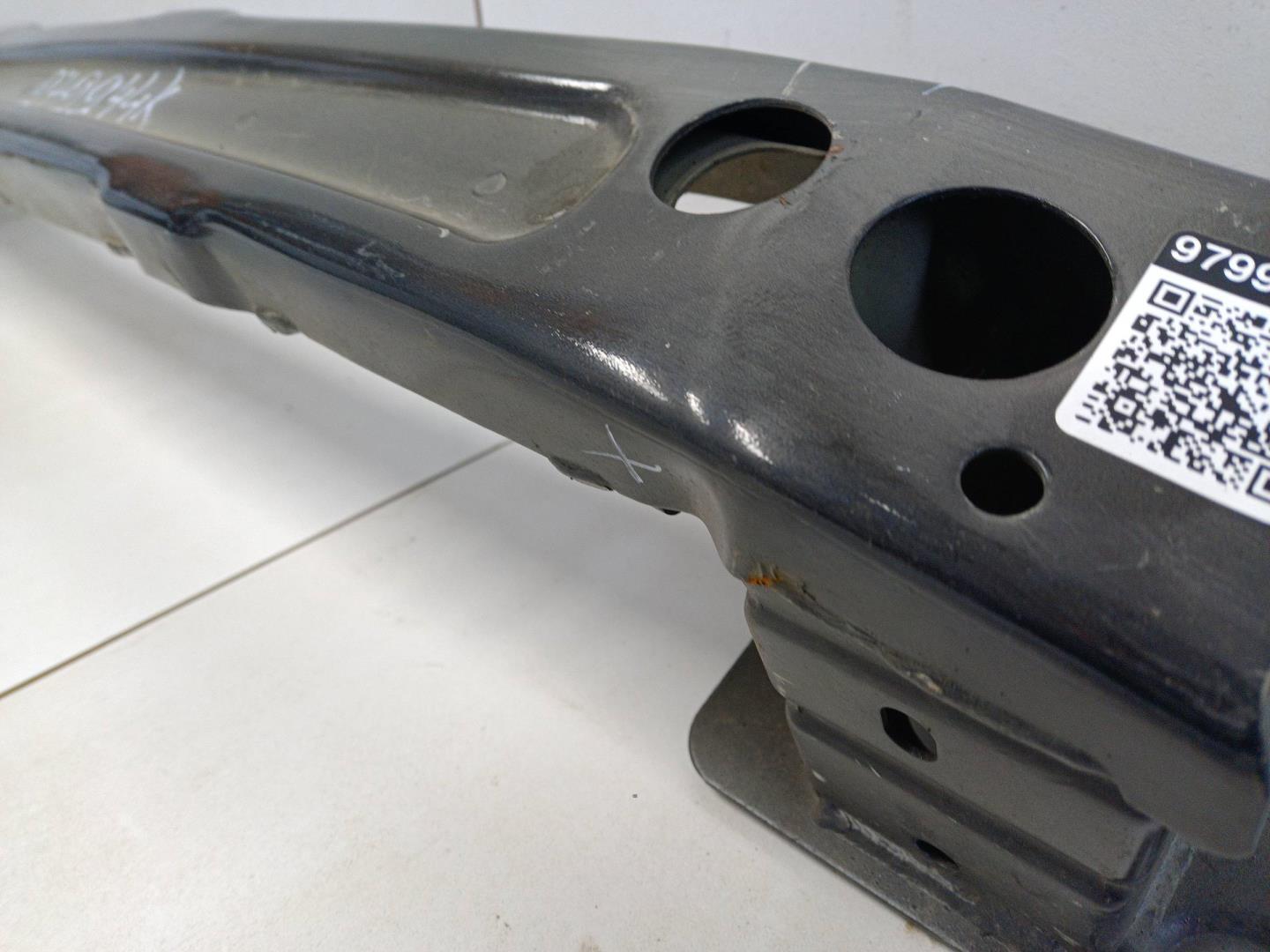 Усилитель заднего бампера