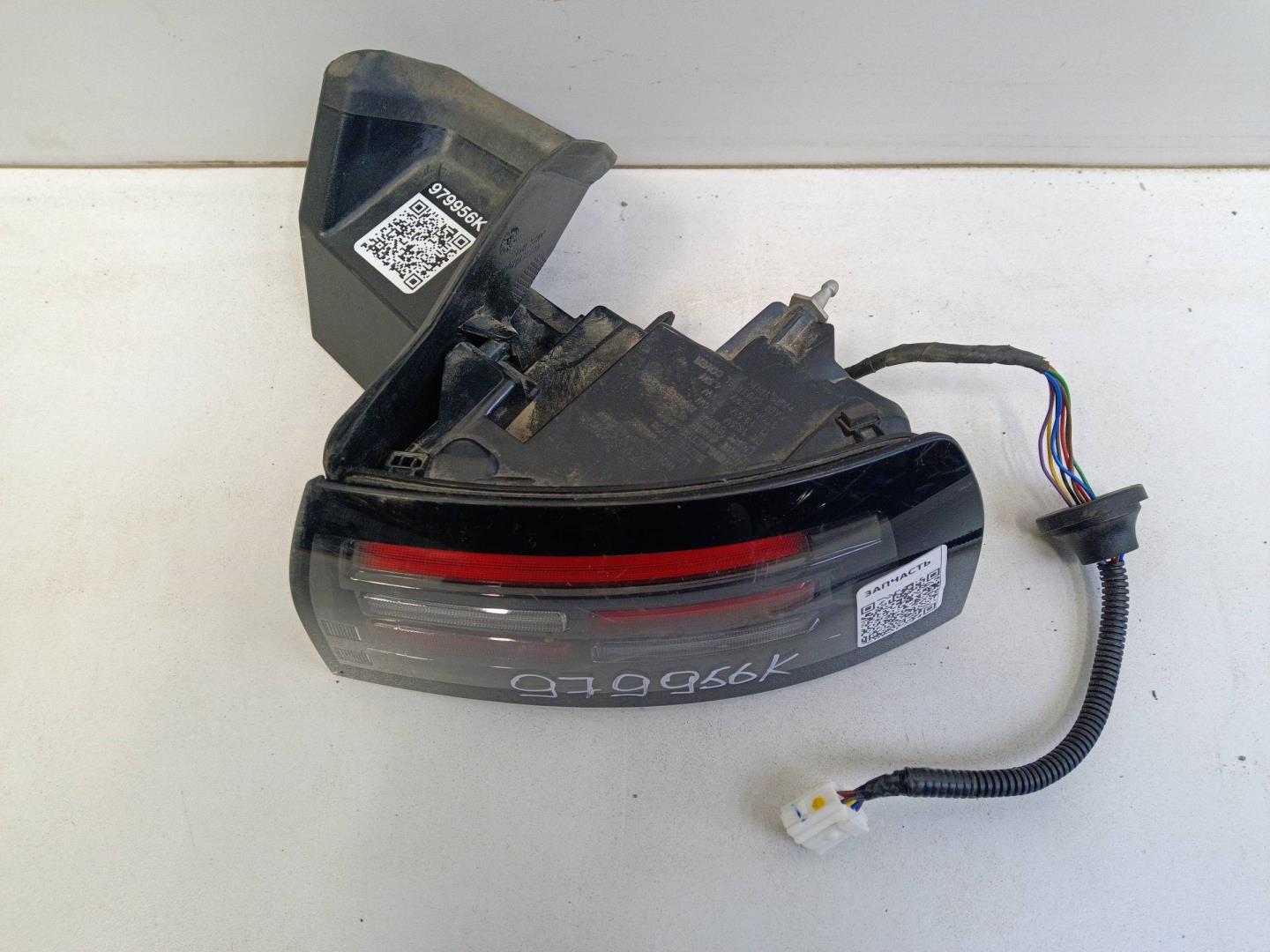 Фонарь задний правый