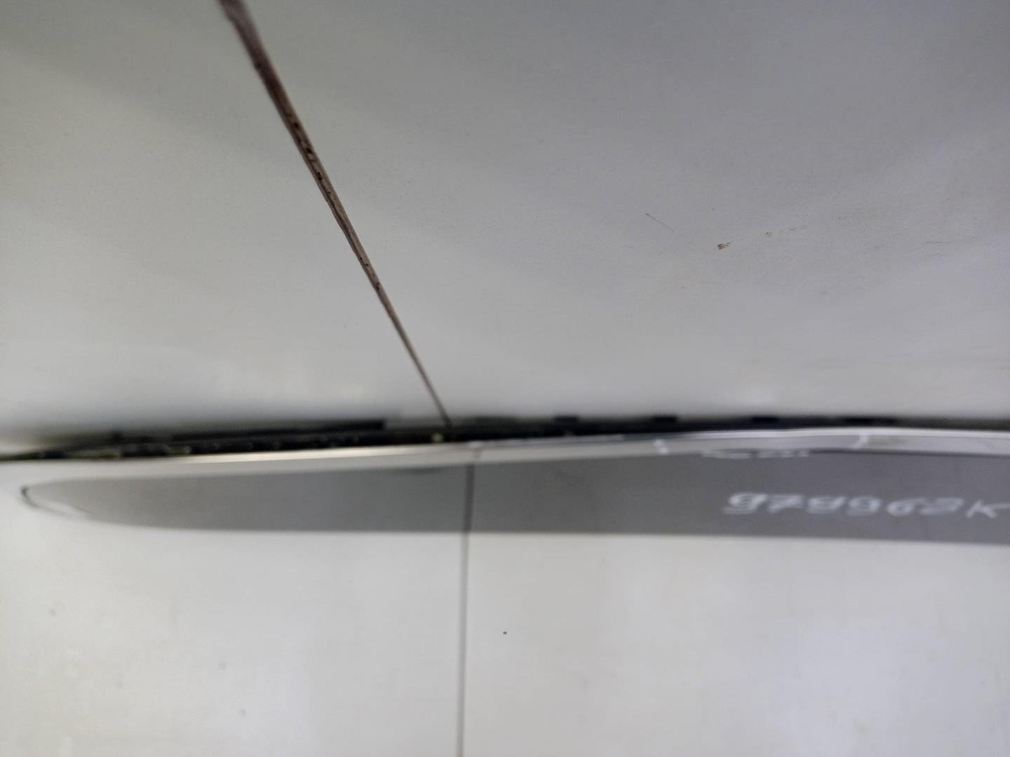 Накладка крышки багажника