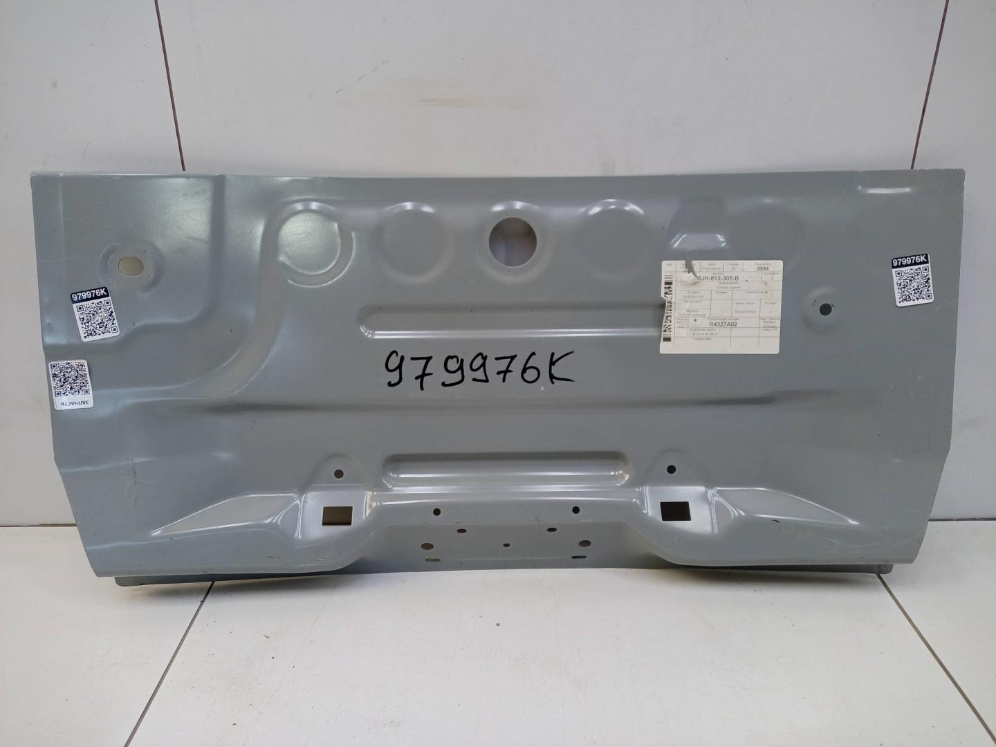 Панель задняя