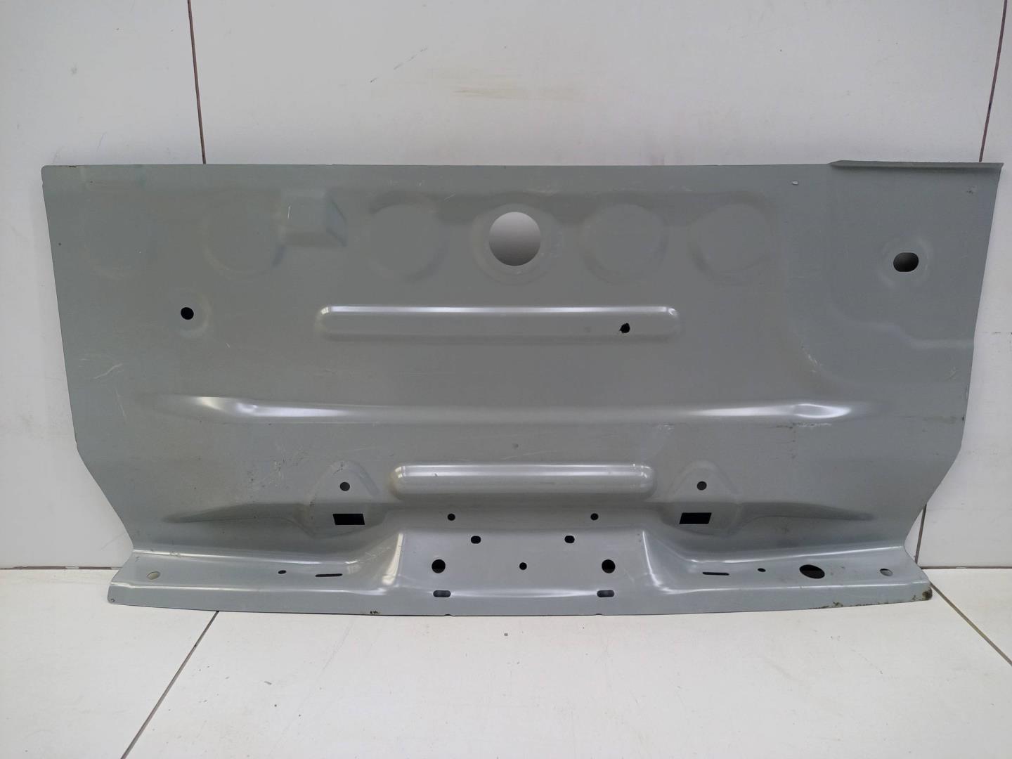 Панель задняя