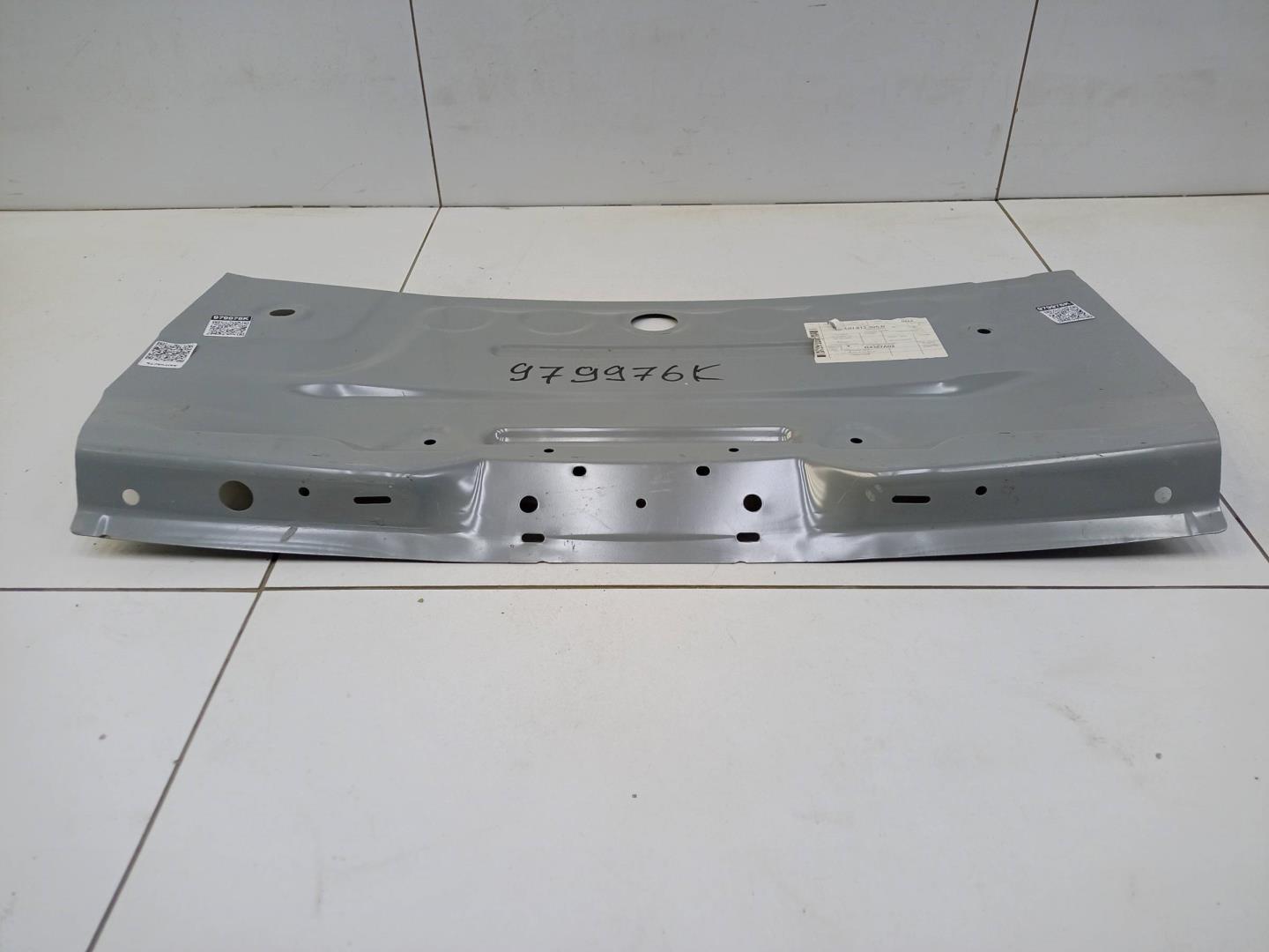 Панель задняя