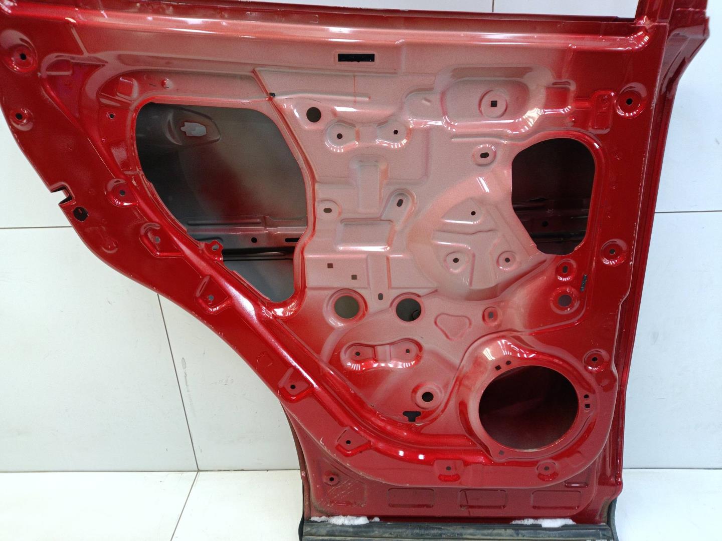 Дверь задняя левая