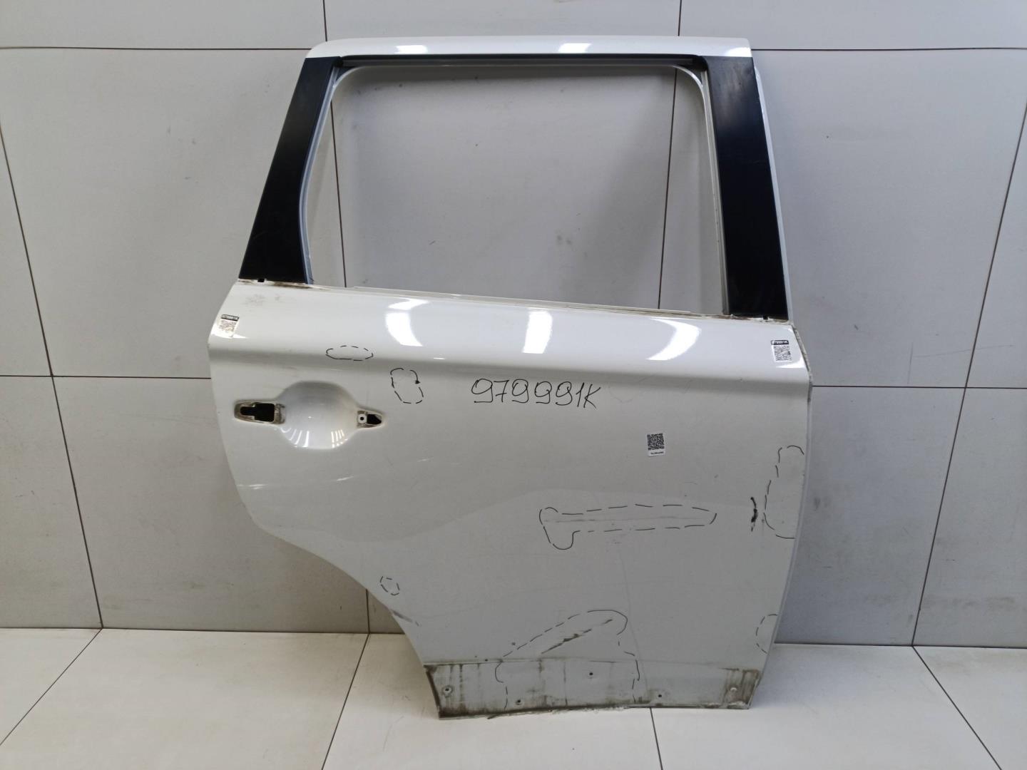 Дверь задняя правая