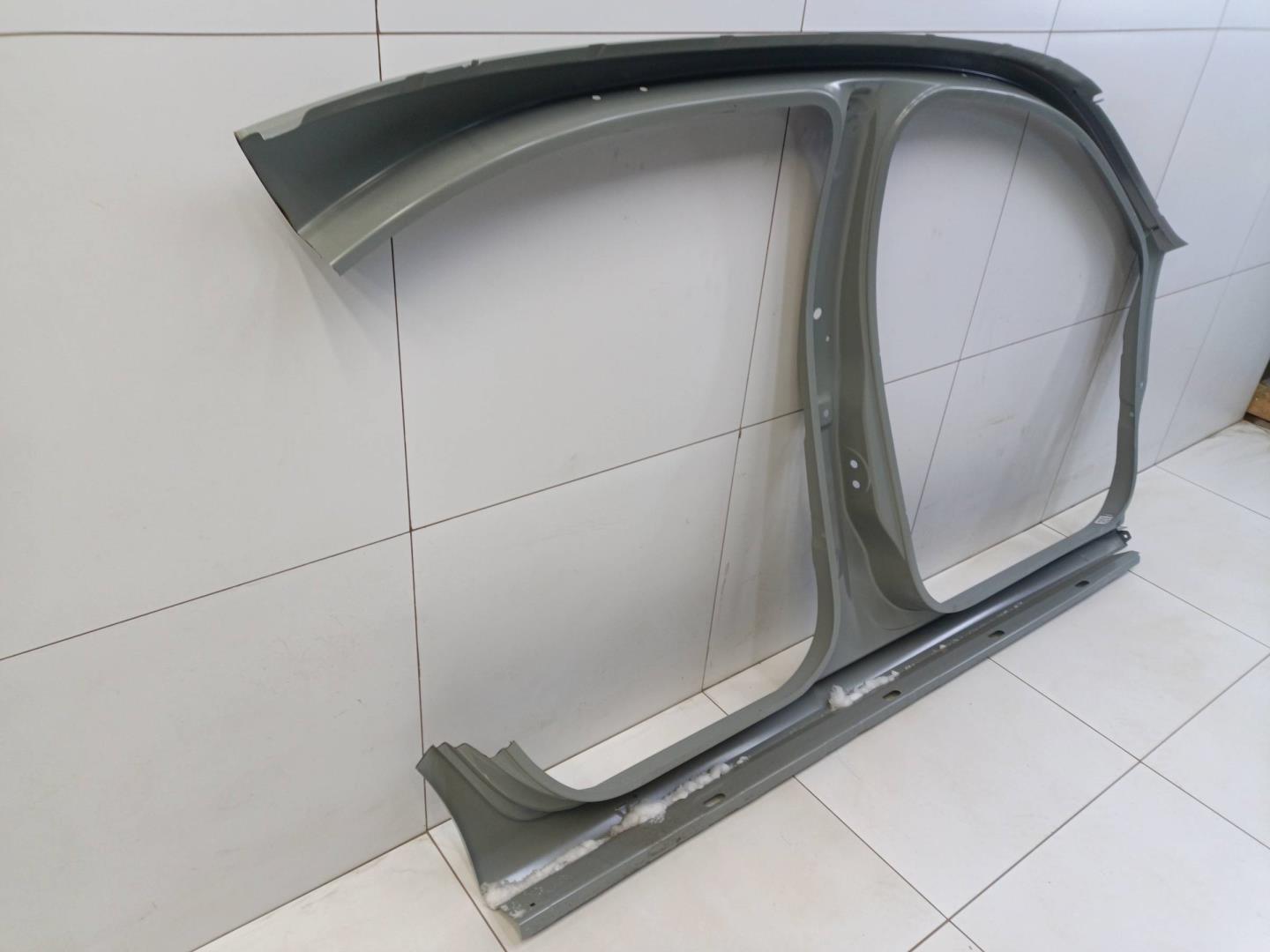 Кузовной элемент