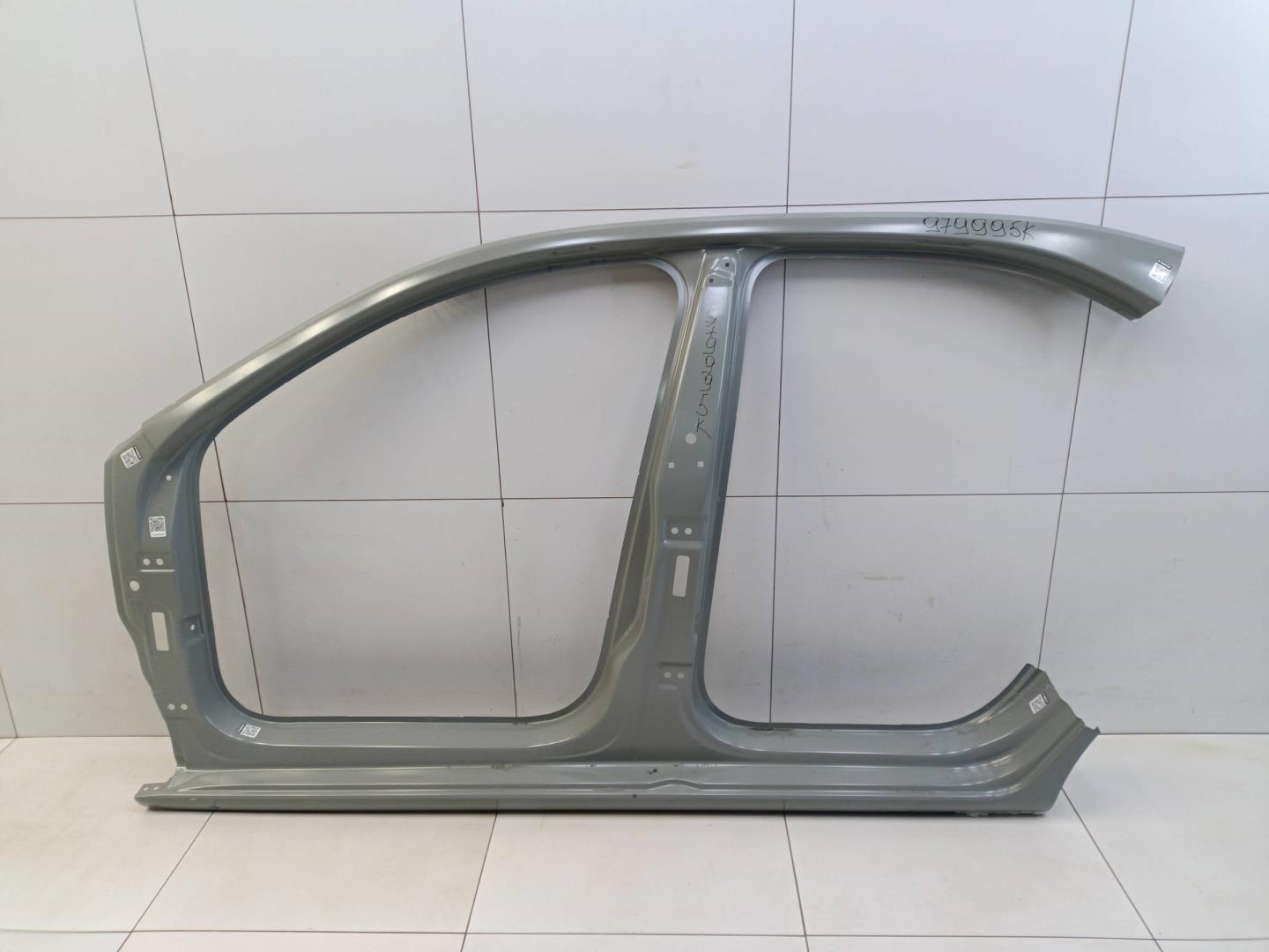 Кузовной элемент