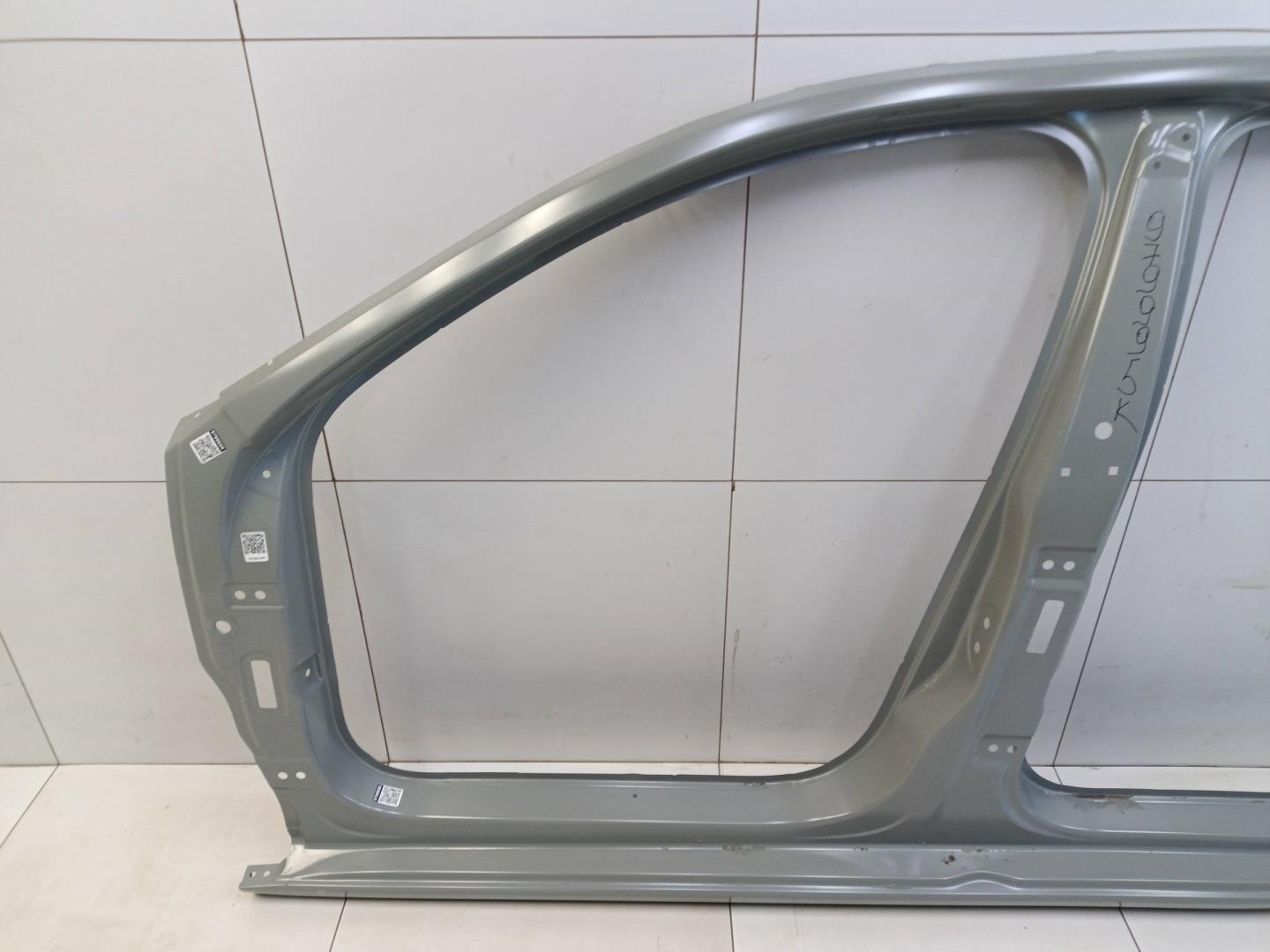 Кузовной элемент