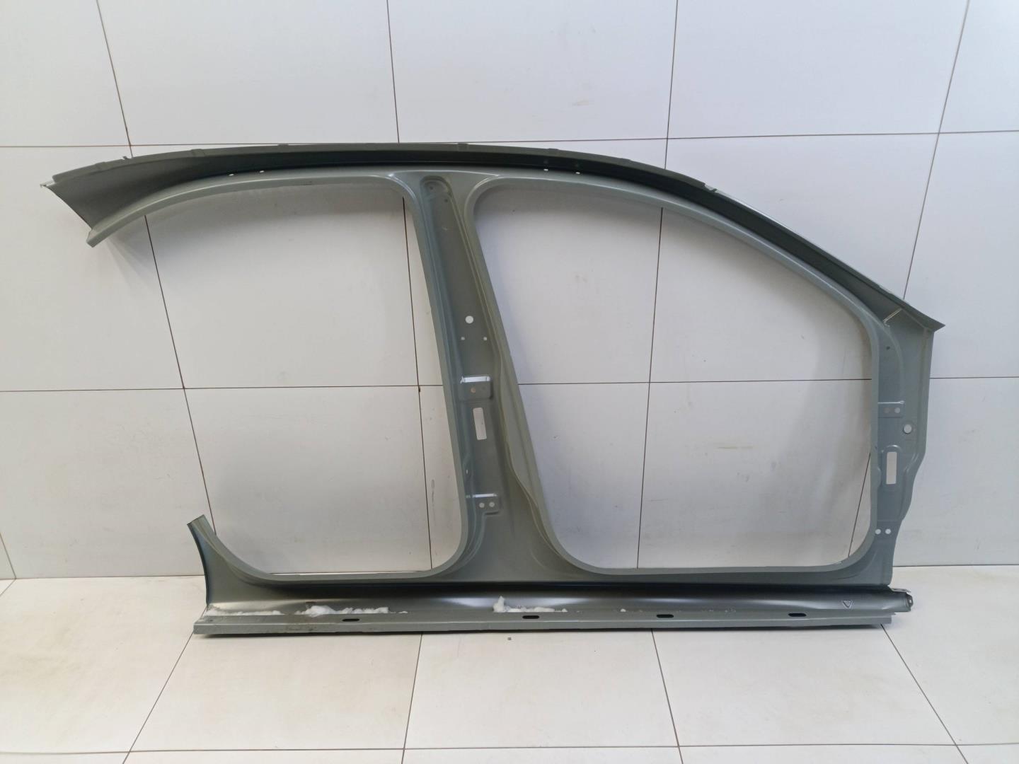 Кузовной элемент