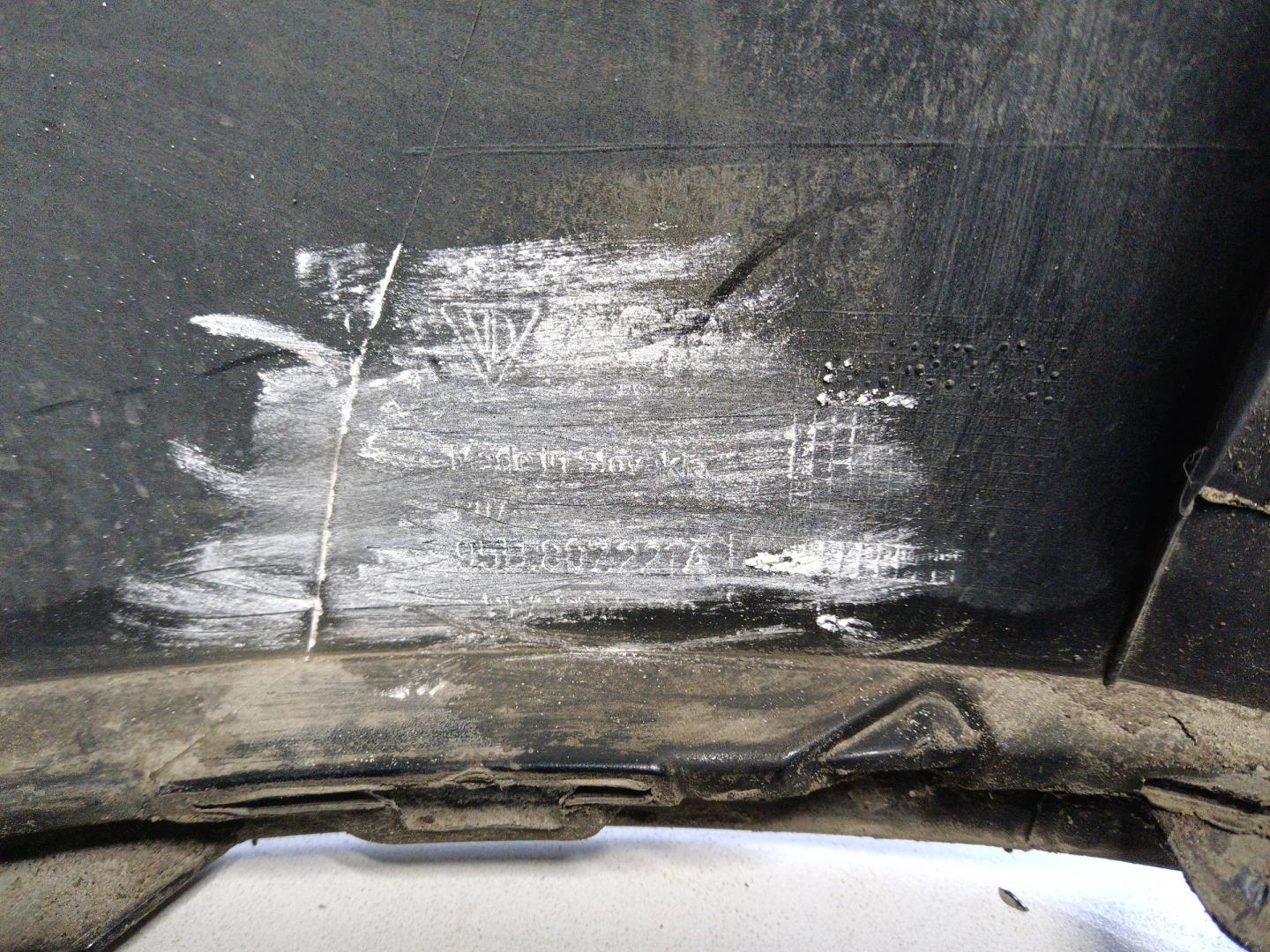 Бампер передний