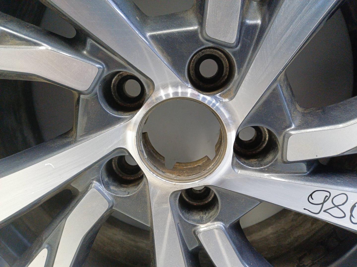 Диск колесный литой легкий сплав