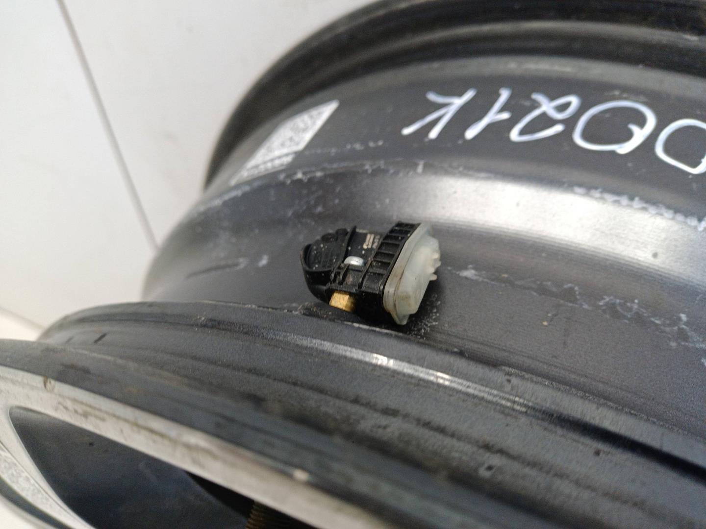 Диск колесный литой легкий сплав