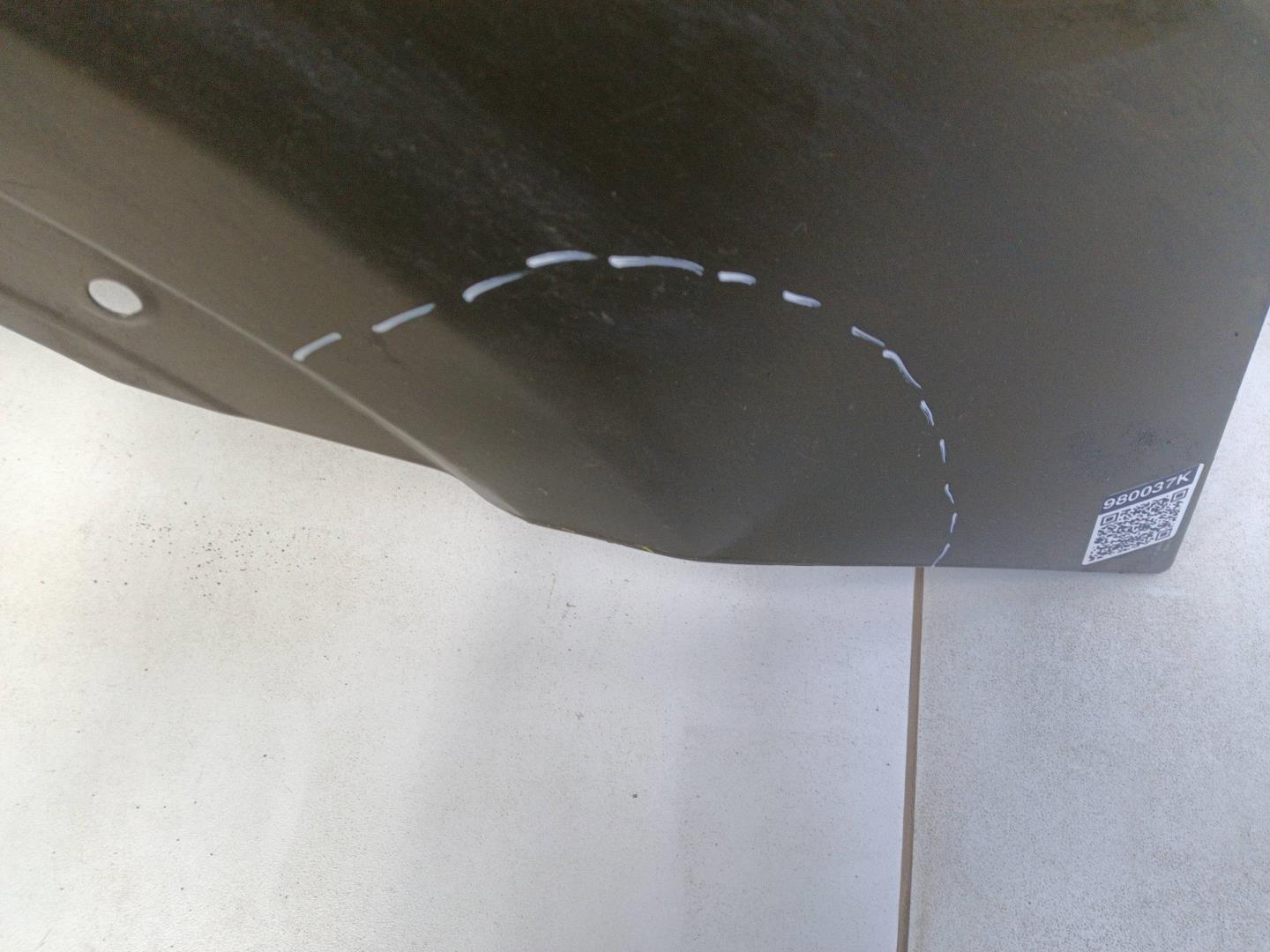 Крыло переднее правое