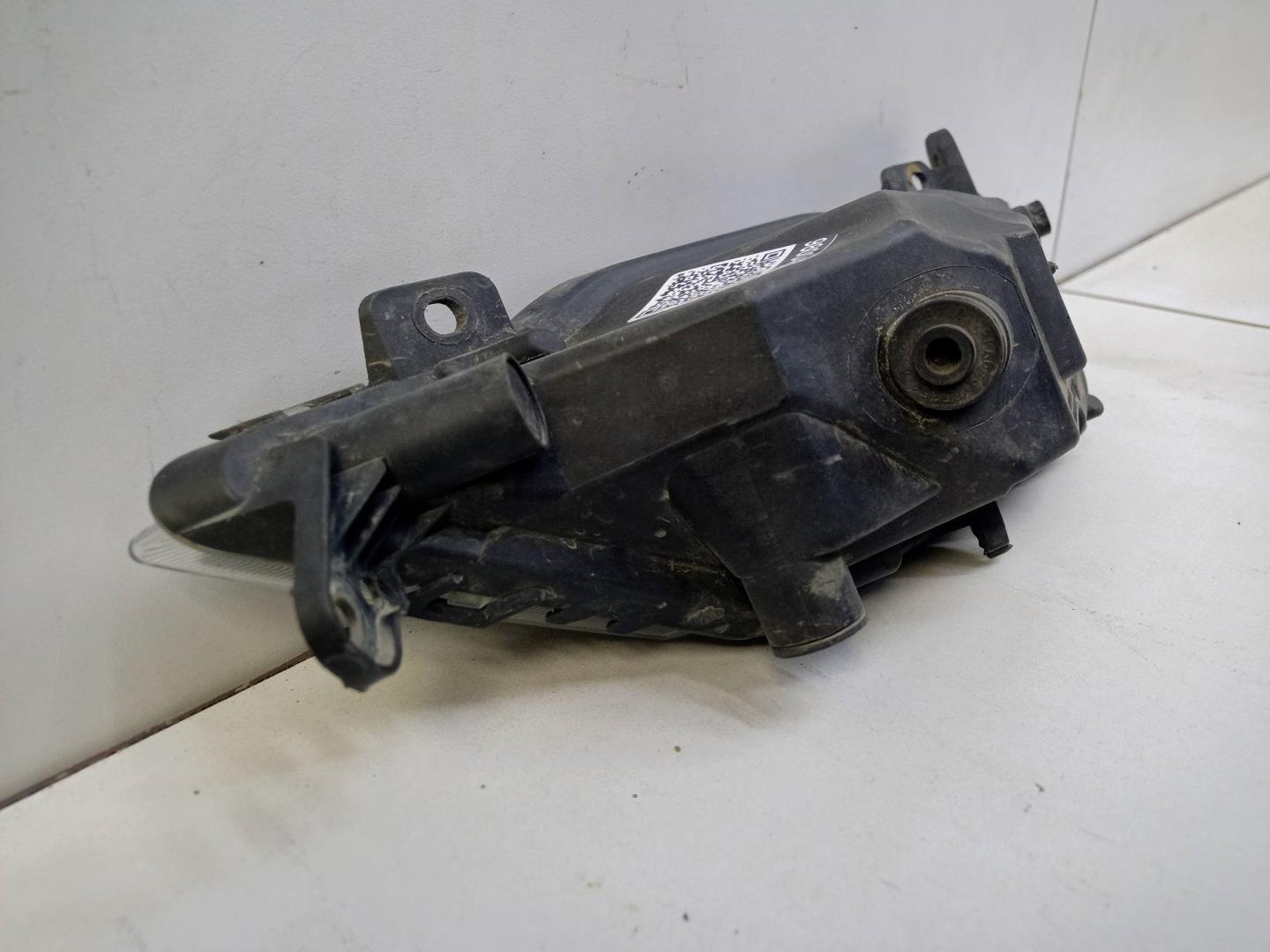 Фара противотуманная правая