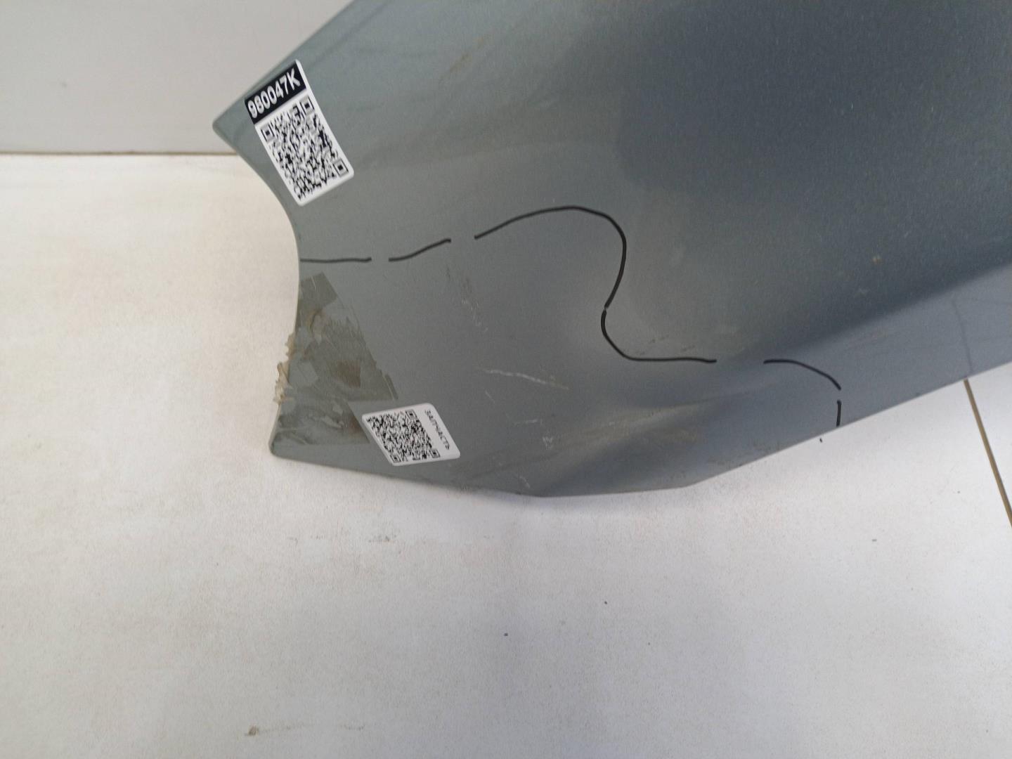 Крыло переднее левое