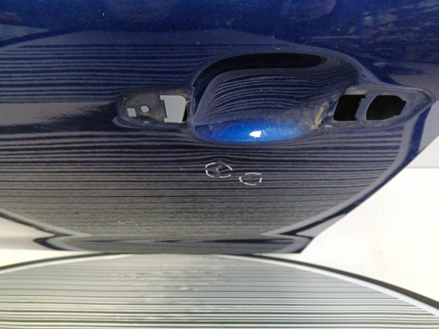 Дверь передняя левая