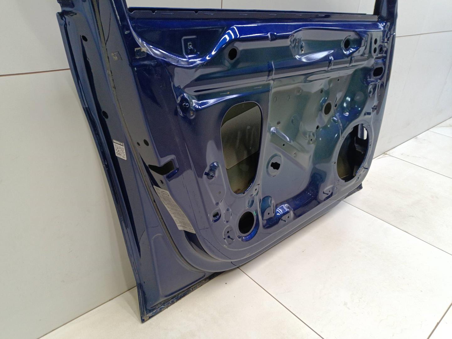 Дверь передняя левая