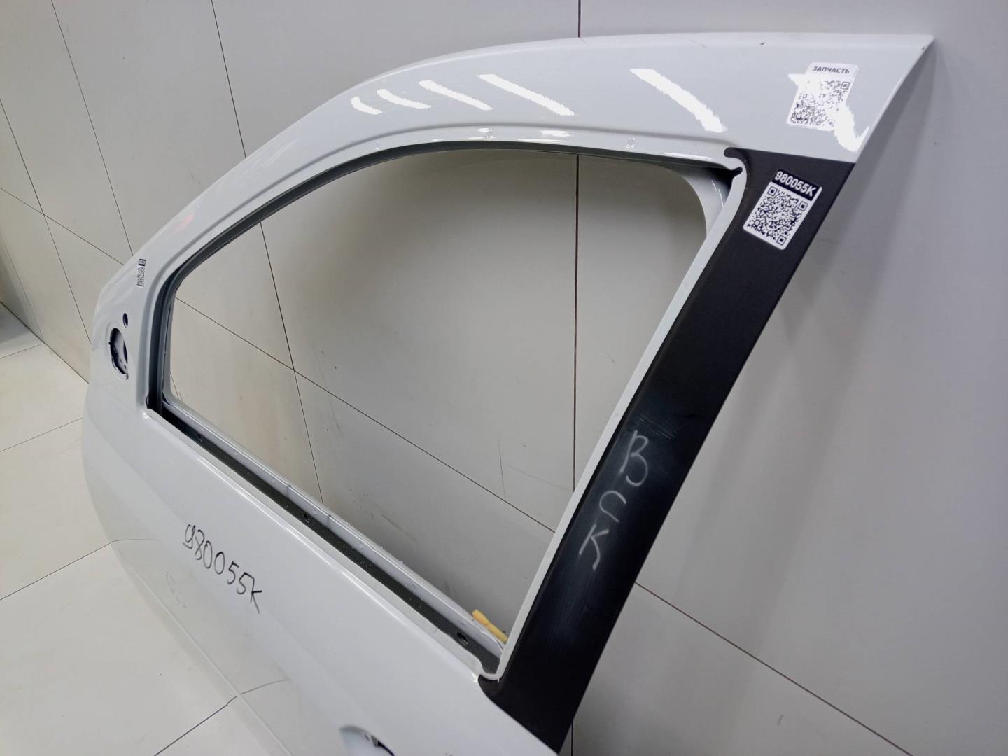 Дверь передняя левая