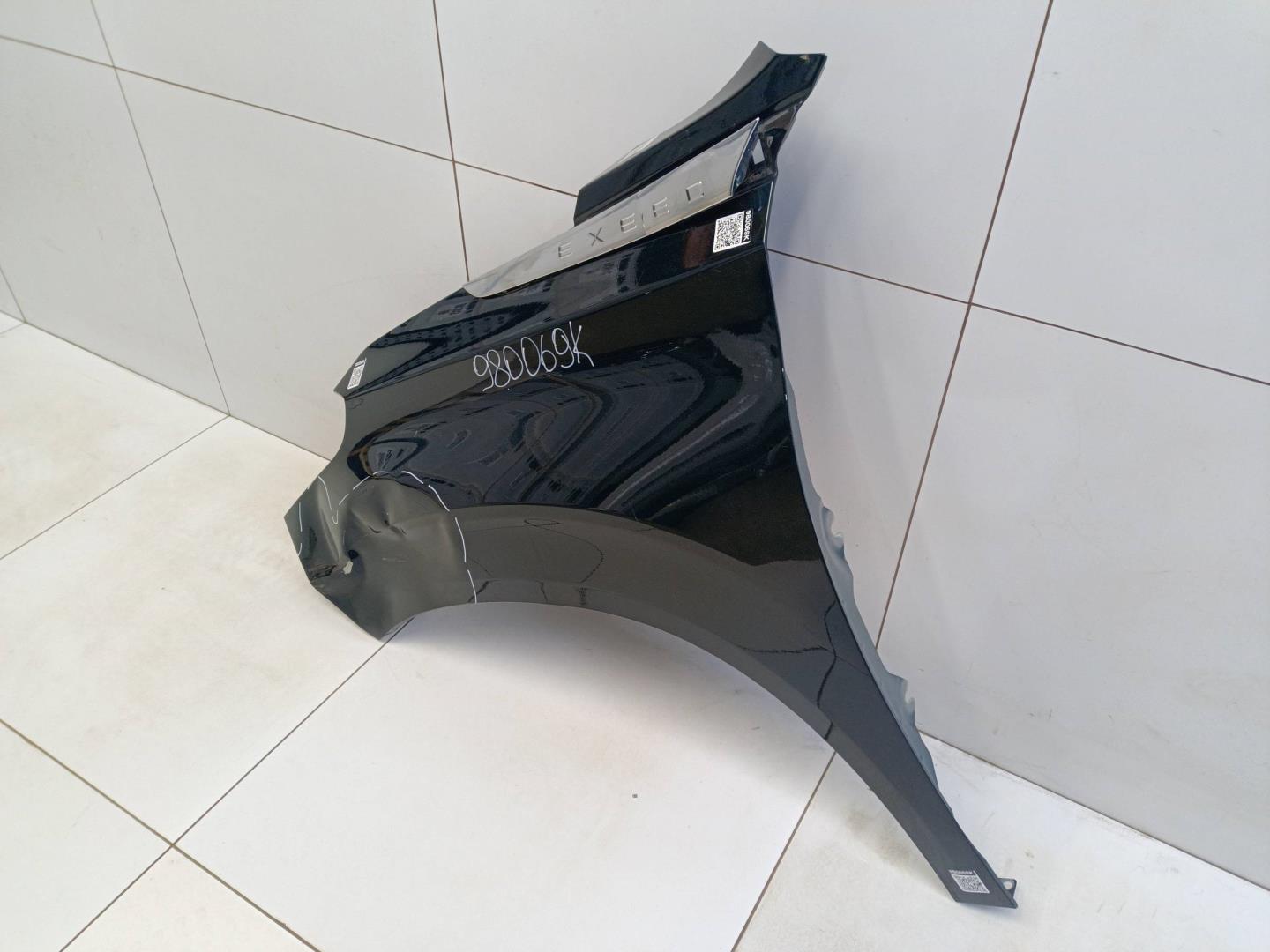 Крыло переднее левое