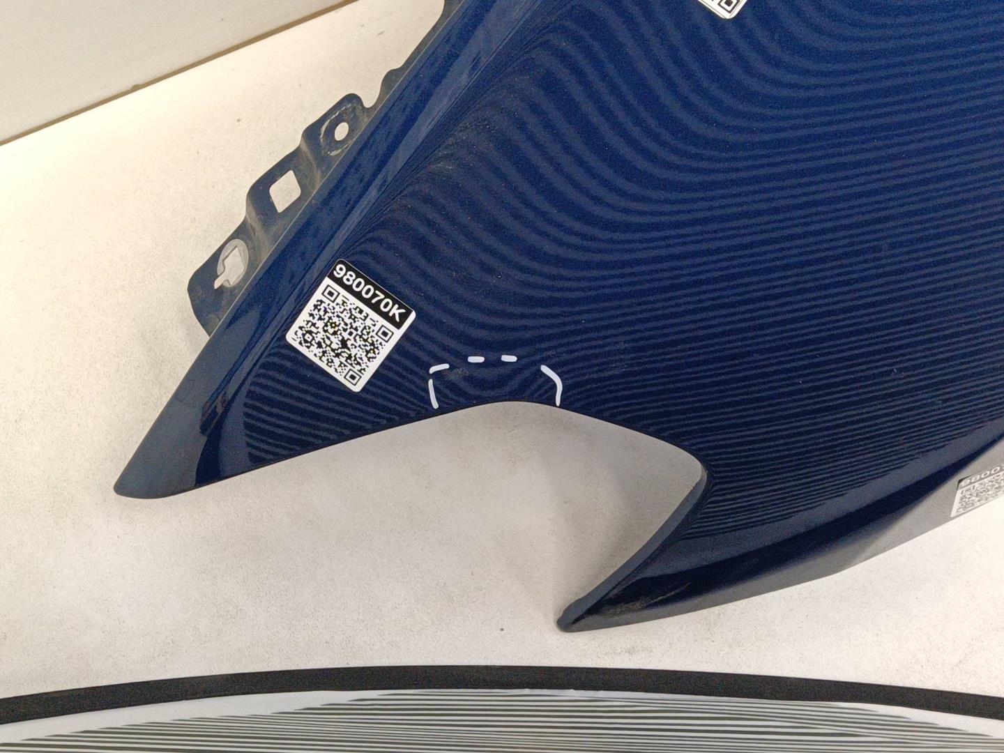 Крыло переднее левое