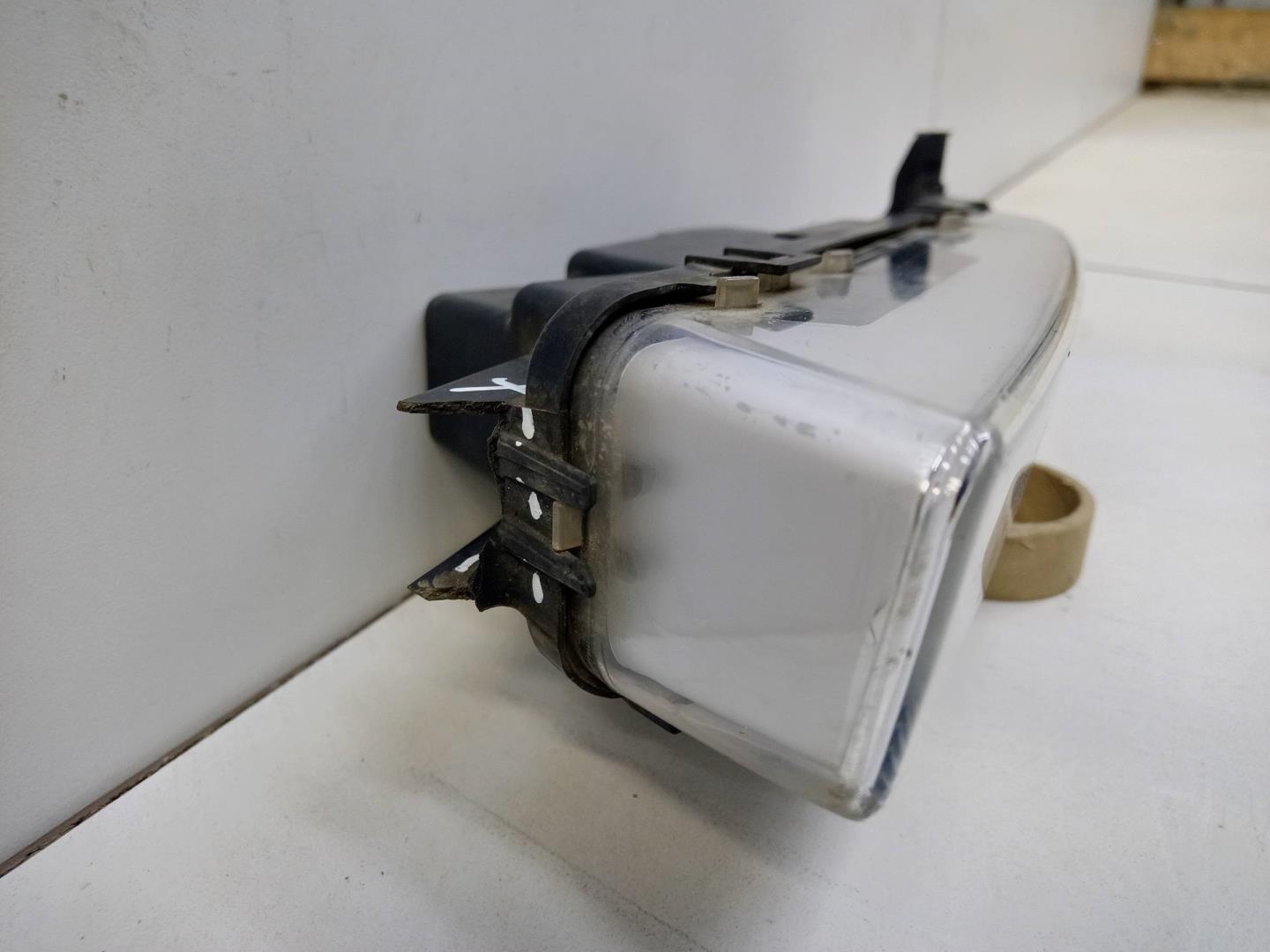 Фара дневного света левая (ходовые огни)