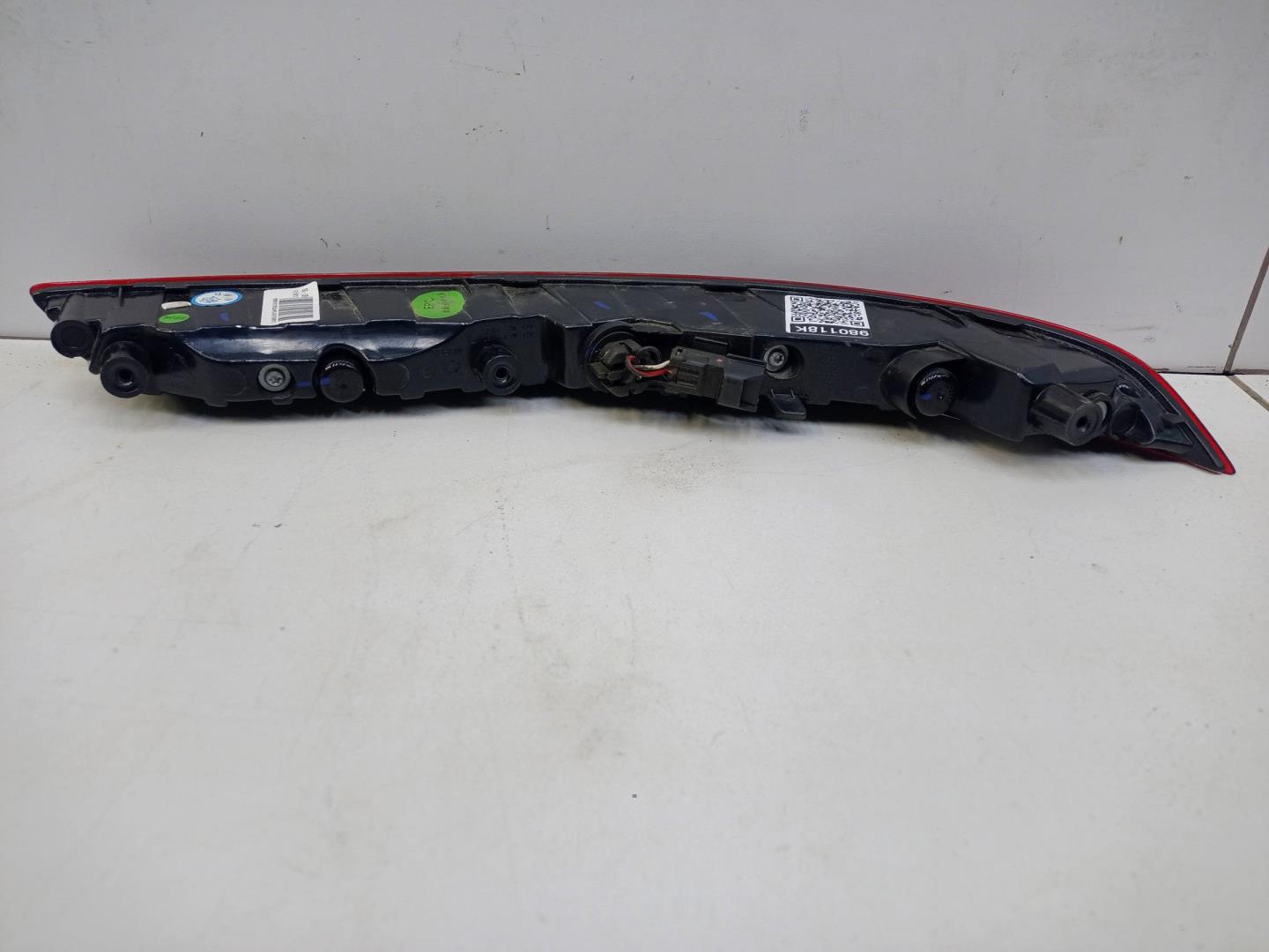 Фонарь задний в бампер левый