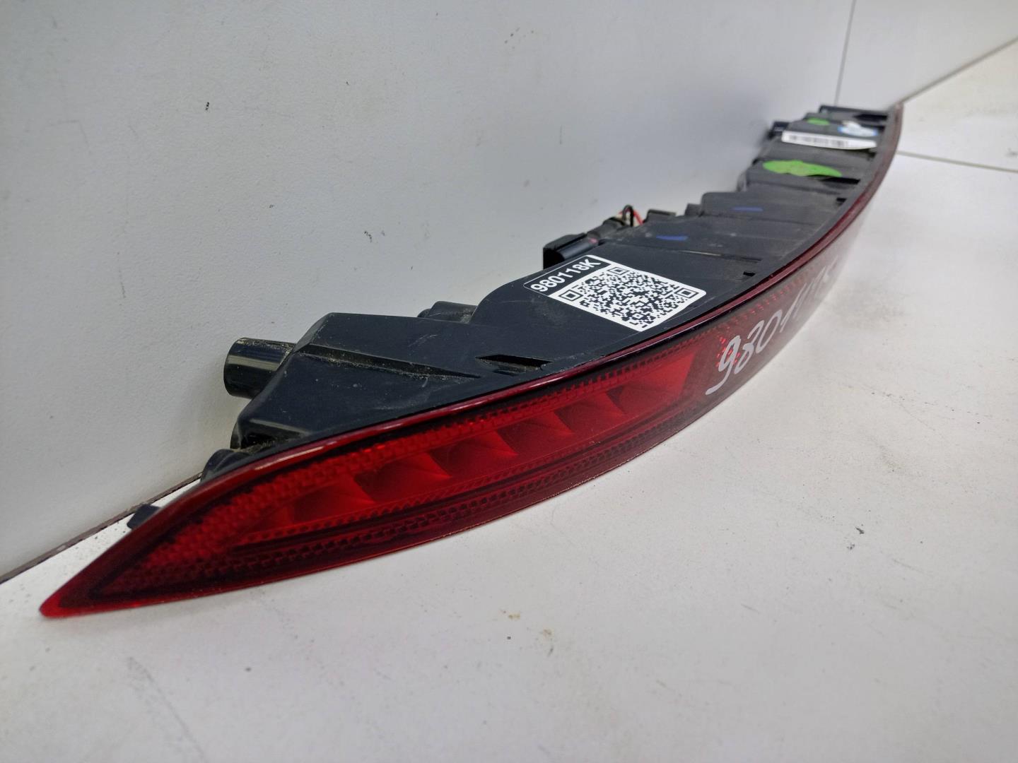 Фонарь задний в бампер левый