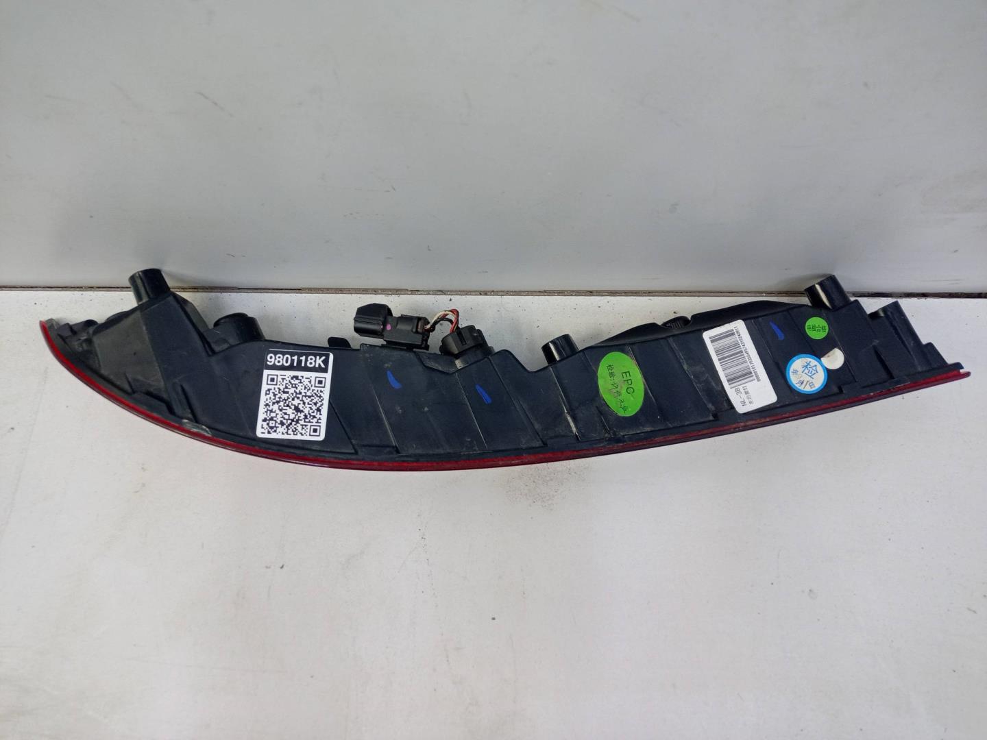 Фонарь задний в бампер левый