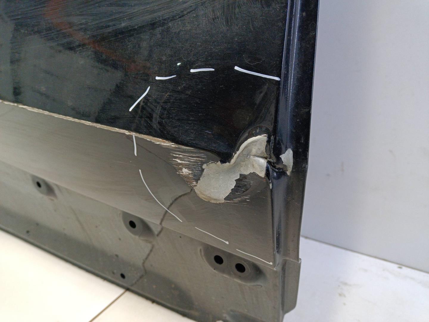 Дверь задняя правая