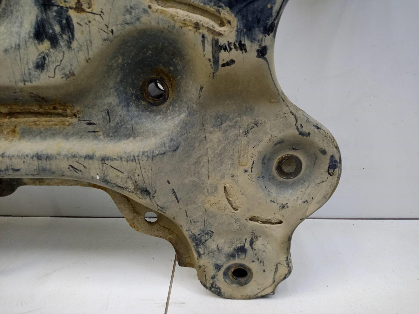 Балка подмоторная