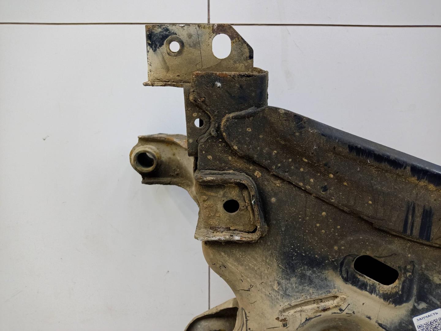 Балка подмоторная