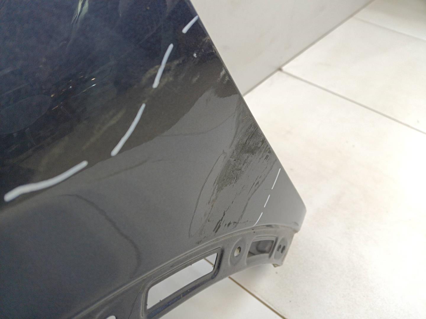 Крыло переднее левое