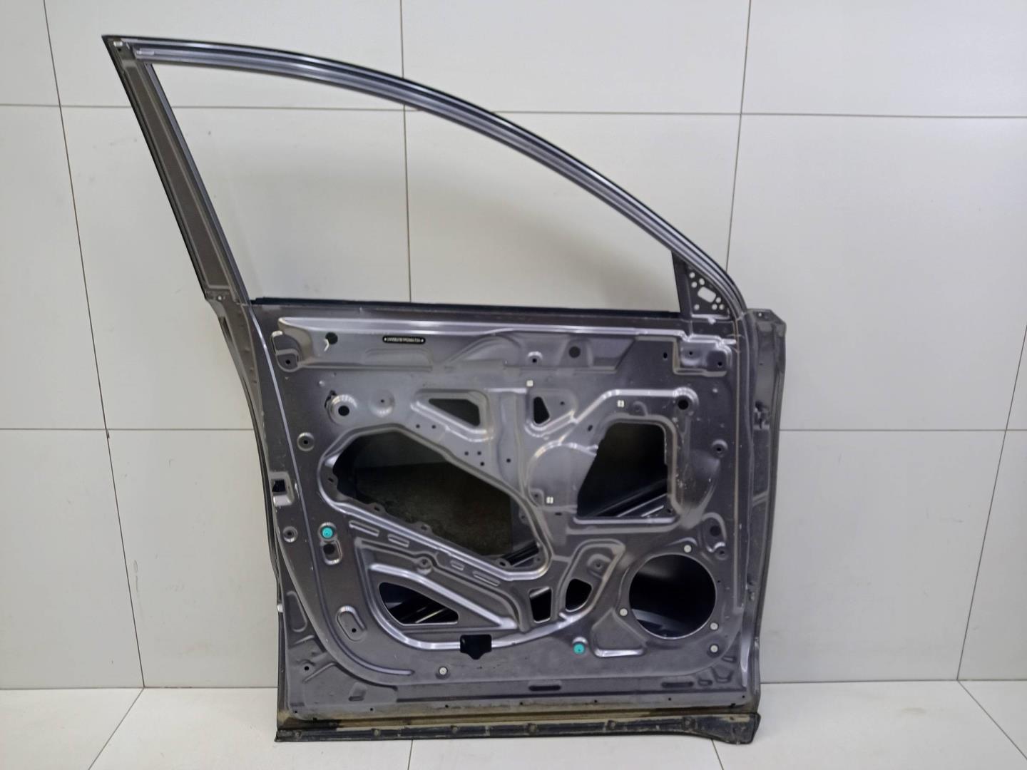 Дверь передняя левая