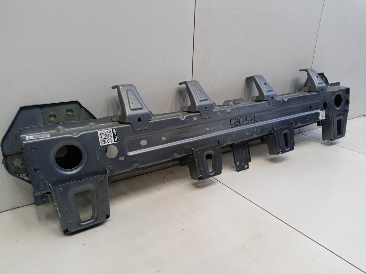 Усилитель заднего бампера