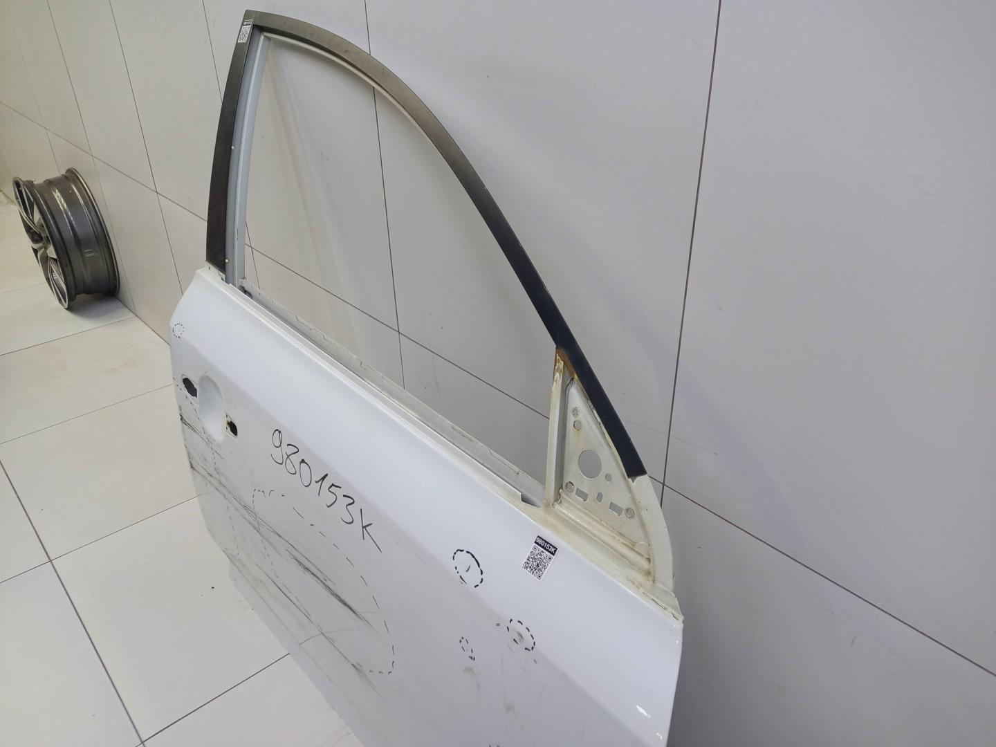 Дверь передняя правая