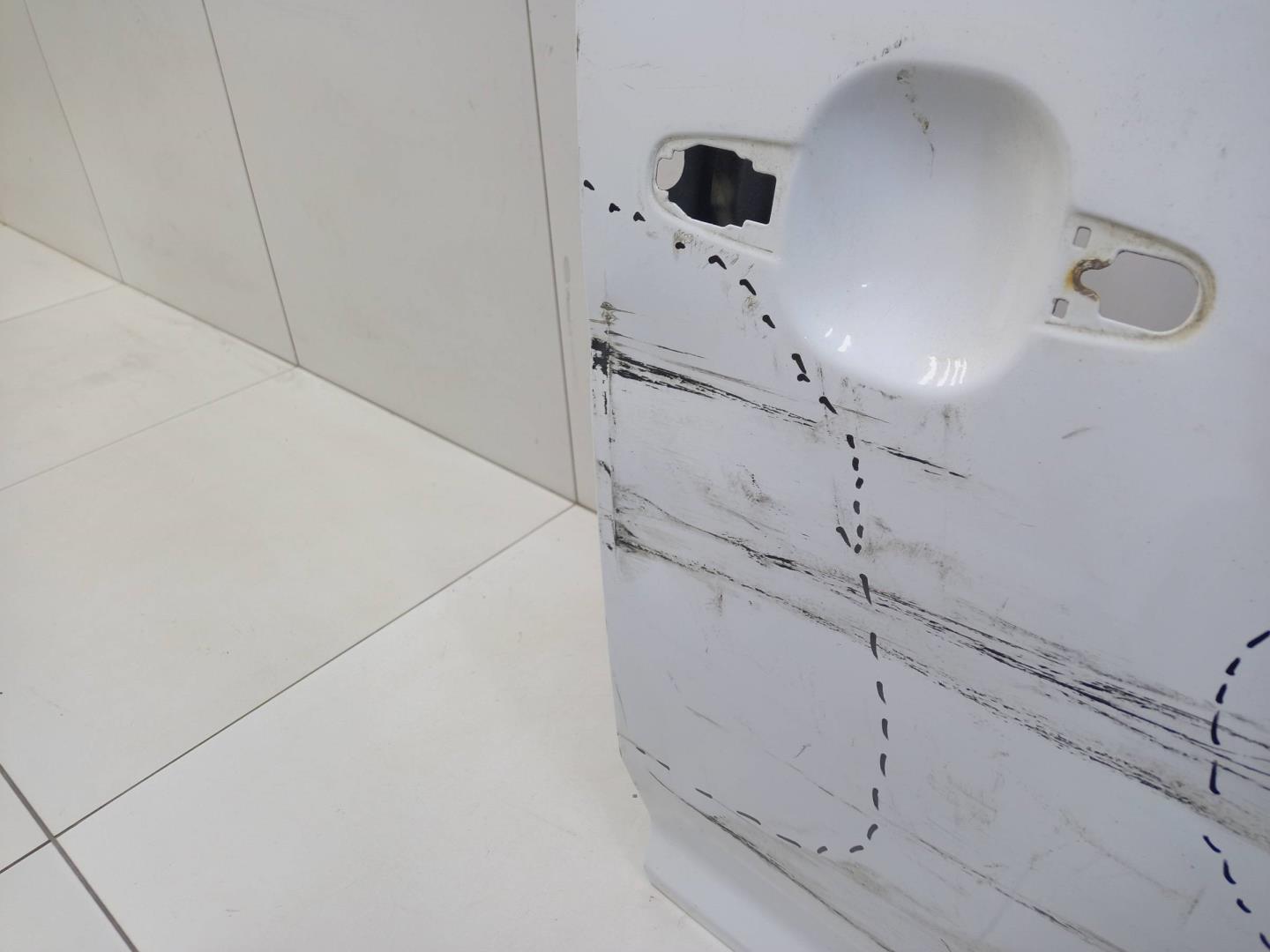 Дверь передняя правая