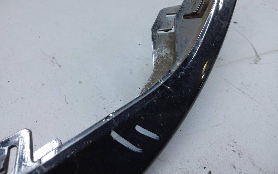 Накладка переднего бампера левая