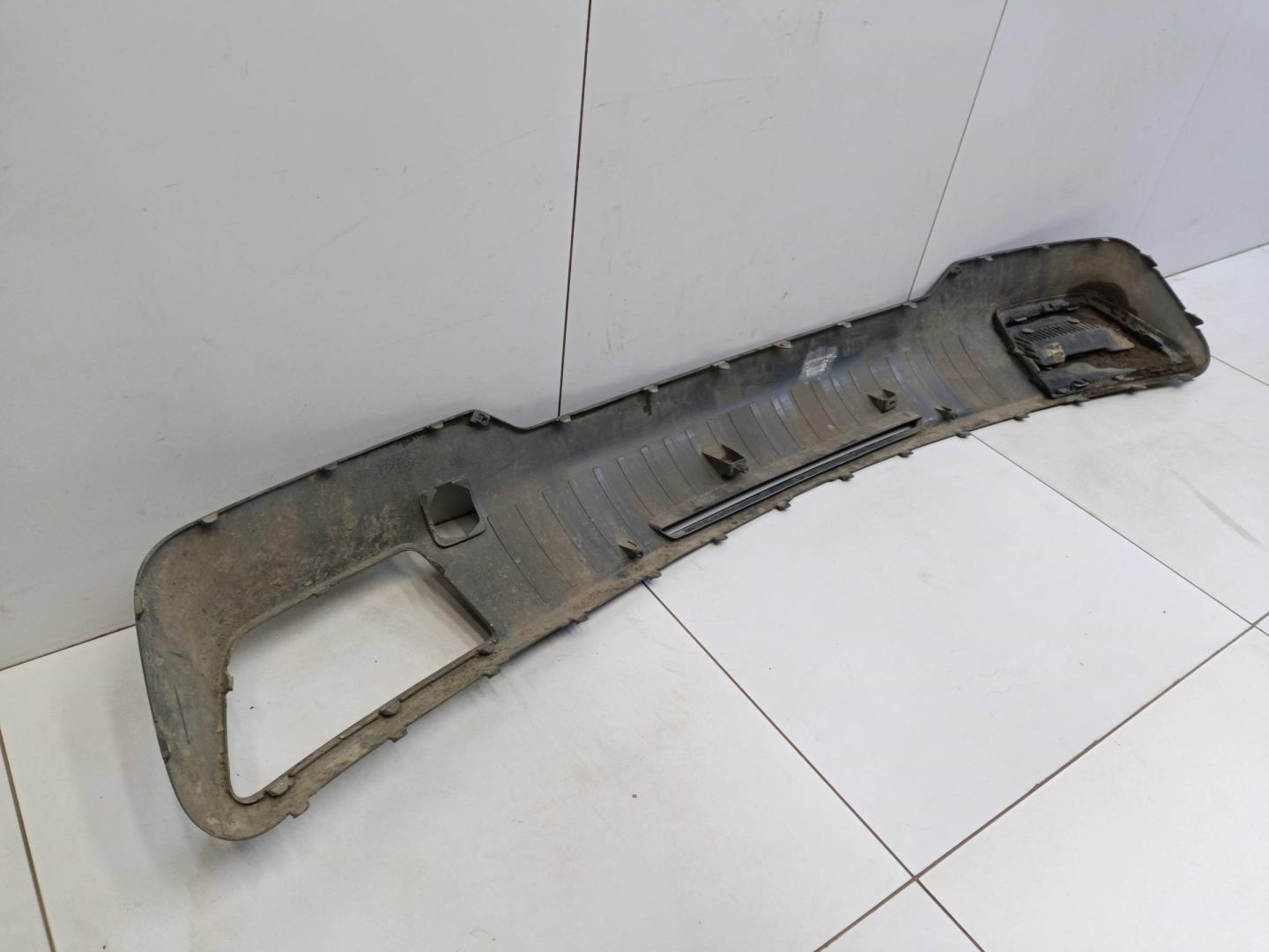 Накладка заднего бампера